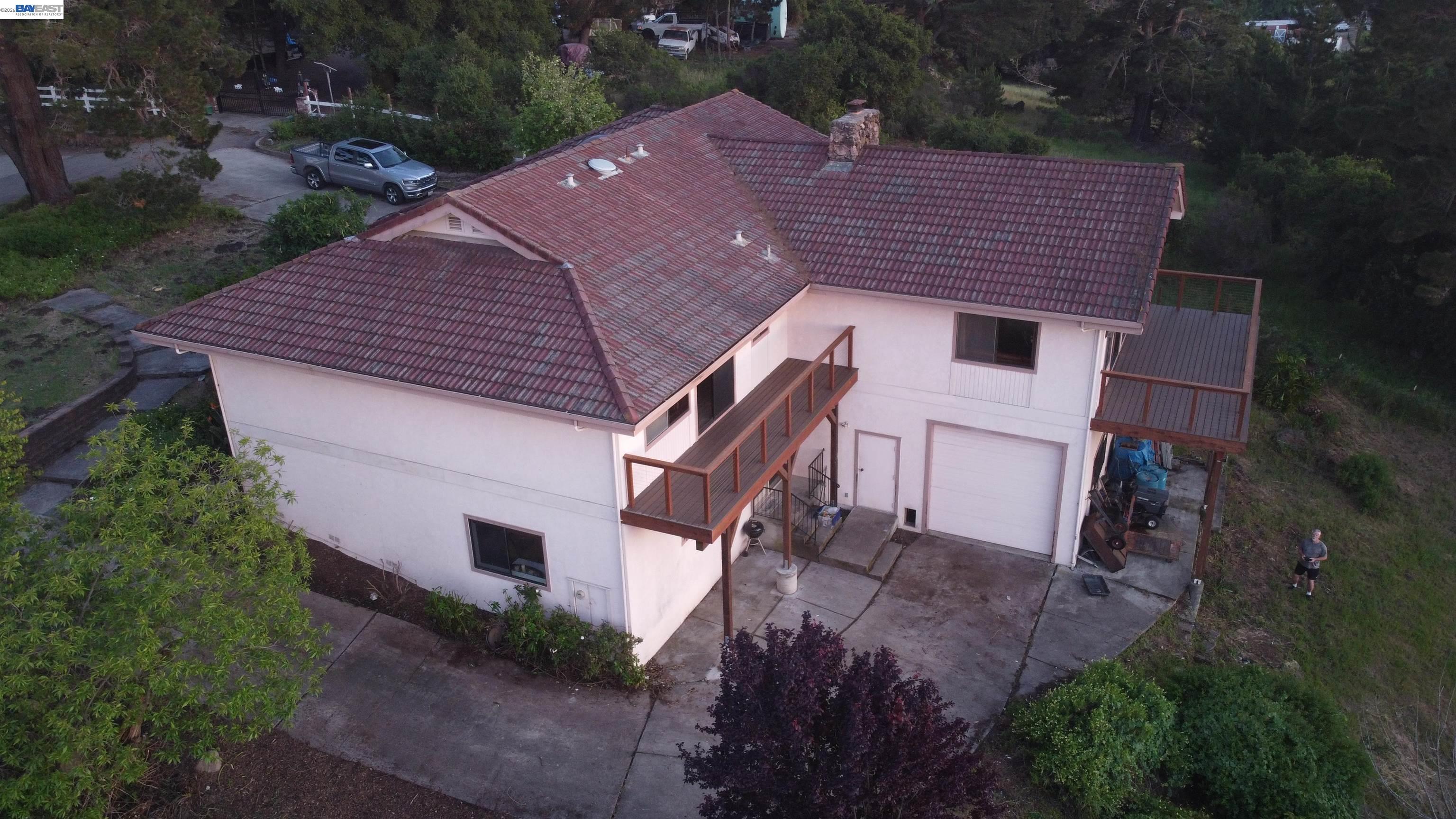 6727 Sunnyslope Ave