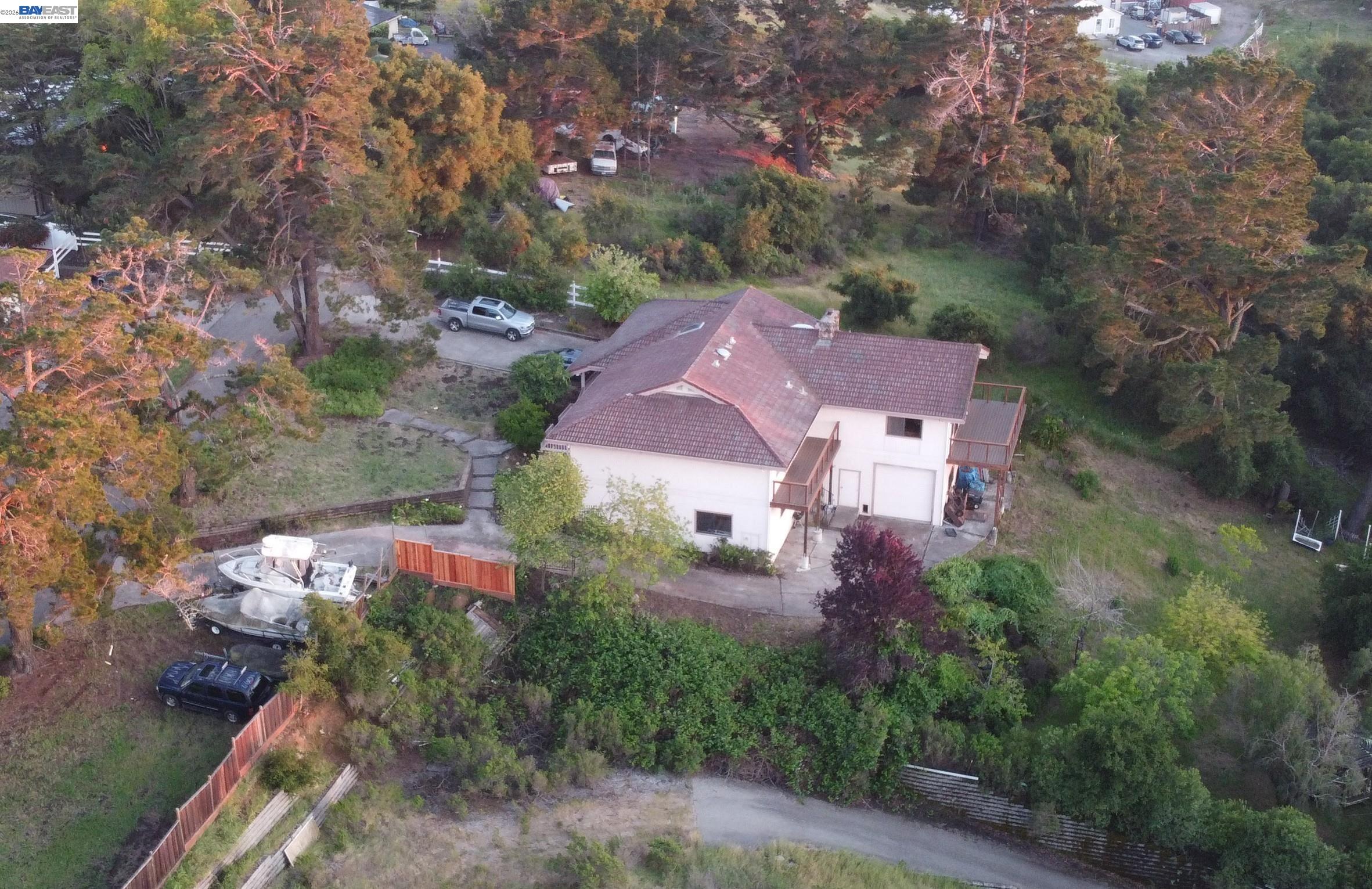 6727 Sunnyslope Ave