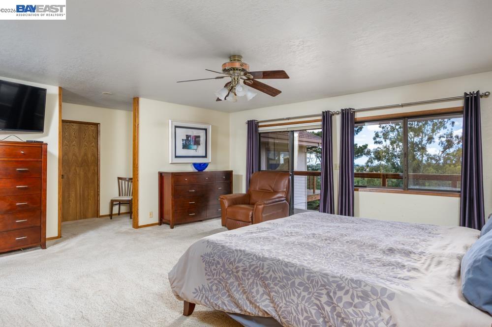 6727 Sunnyslope Ave
