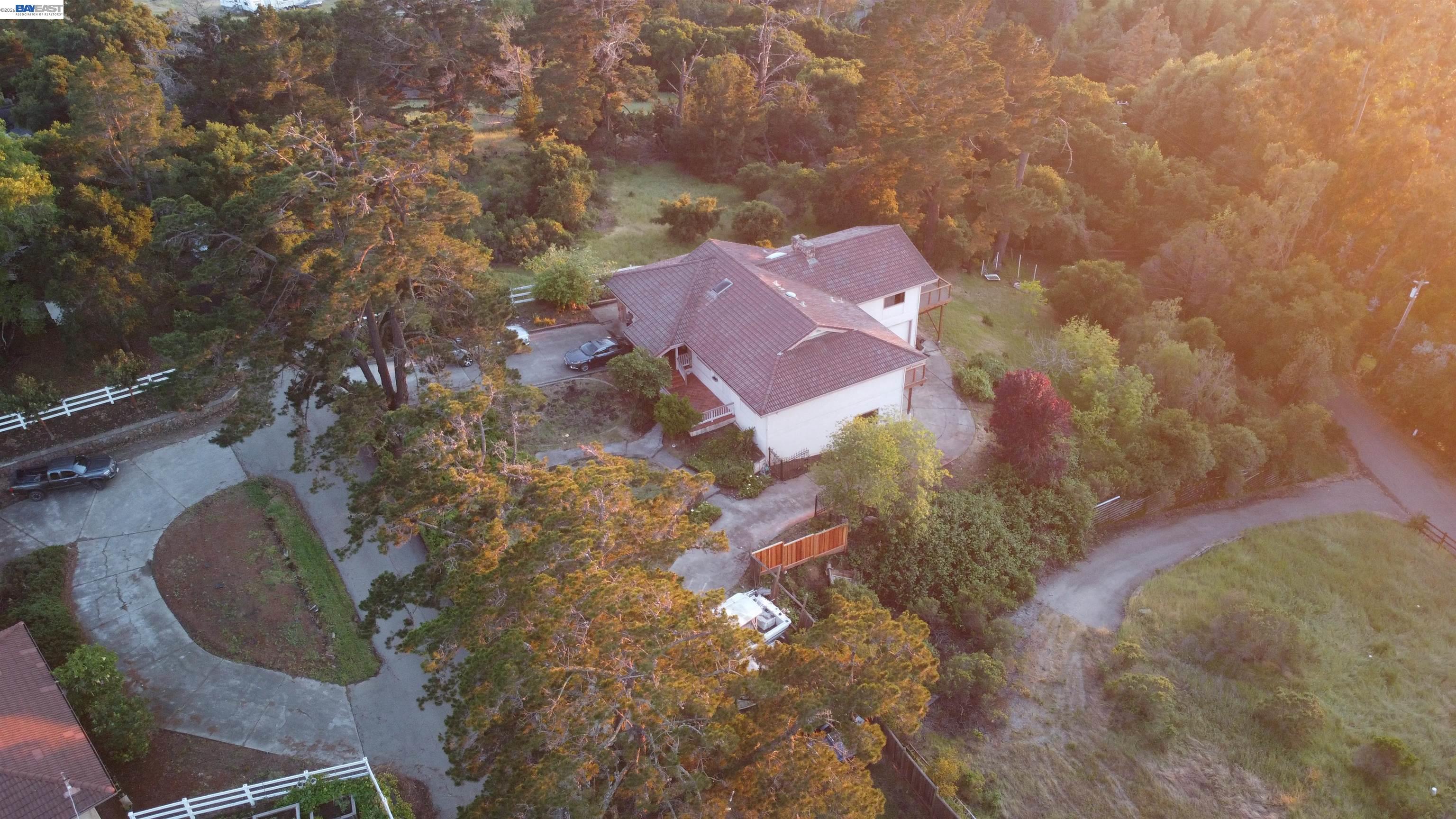 6727 Sunnyslope Ave