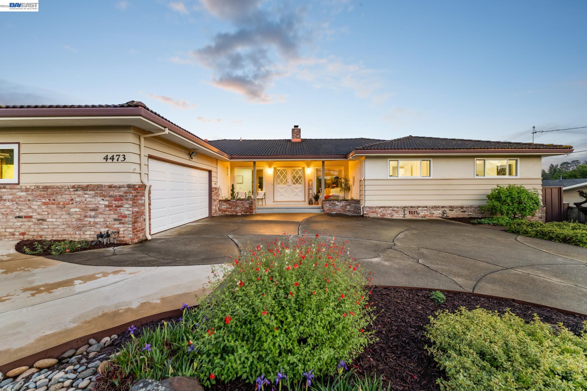 4473 Hillsborough Dr