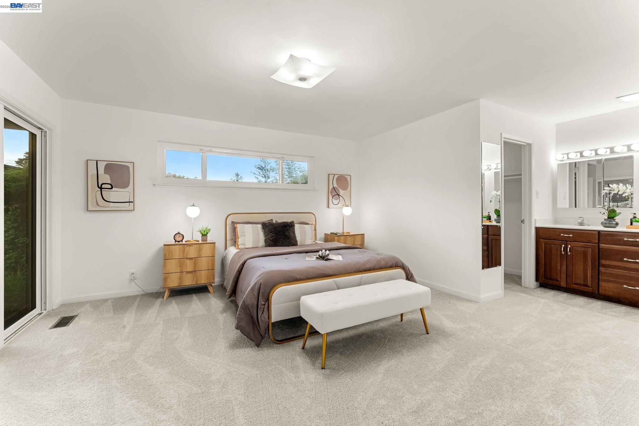 4473 Hillsborough Dr