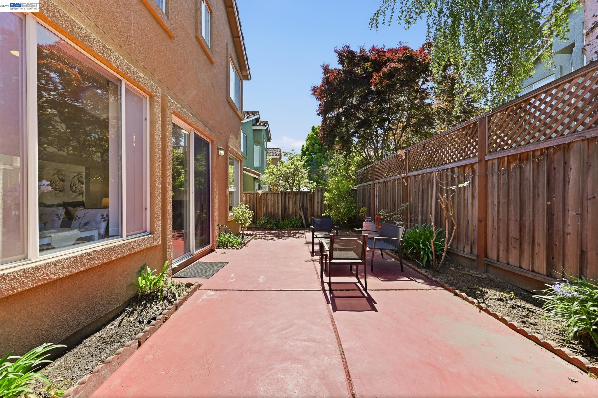 17 Miranda Ct