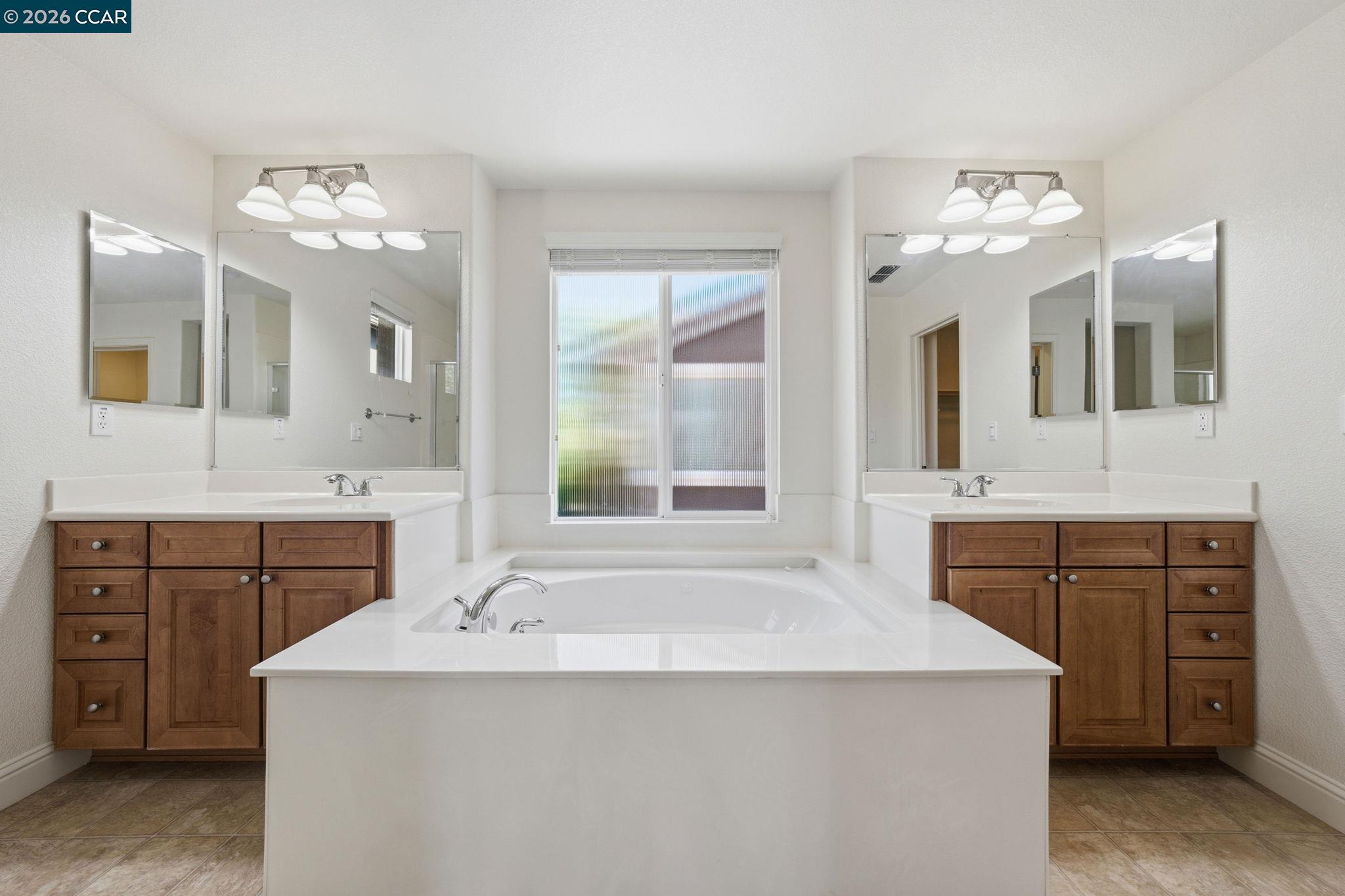 3808 Amerigo Ct