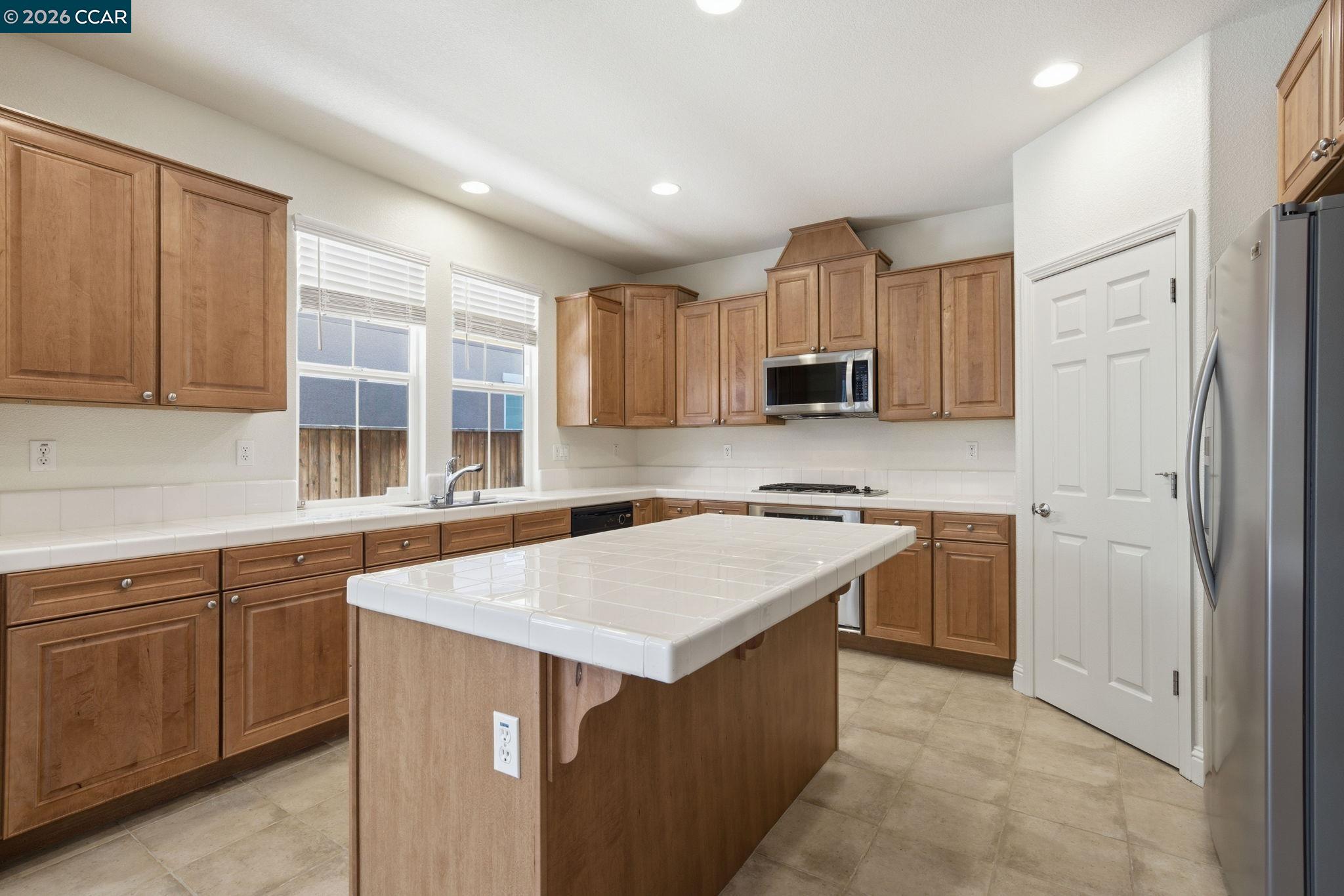 3808 Amerigo Ct