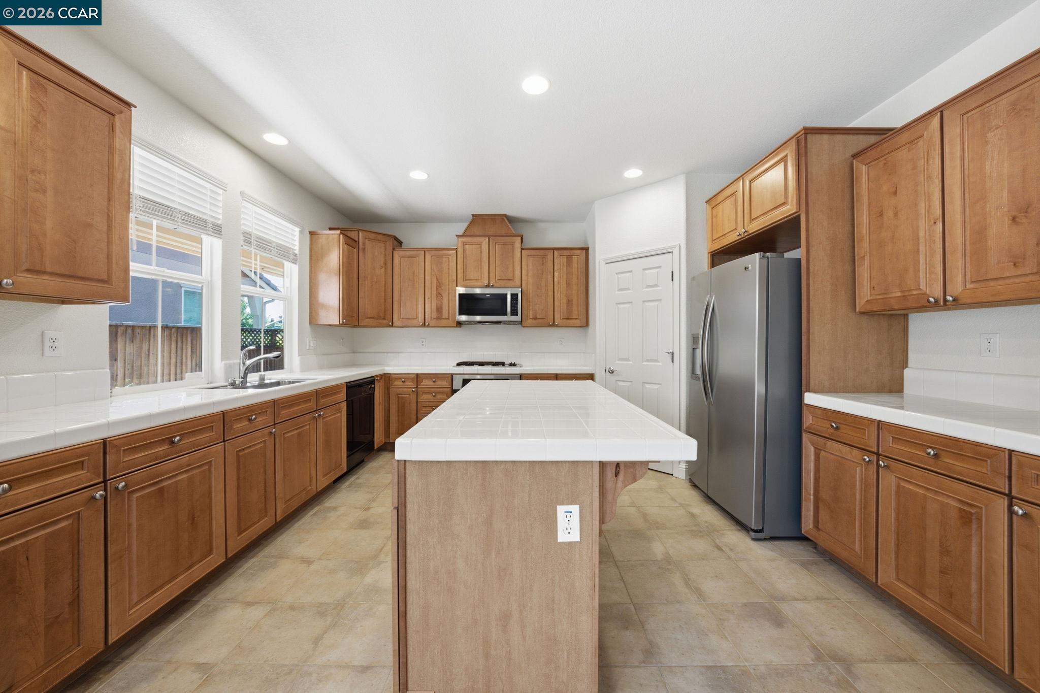 3808 Amerigo Ct