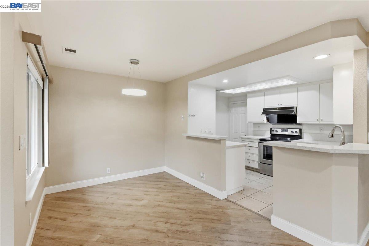 3881 Crow Canyon Rd