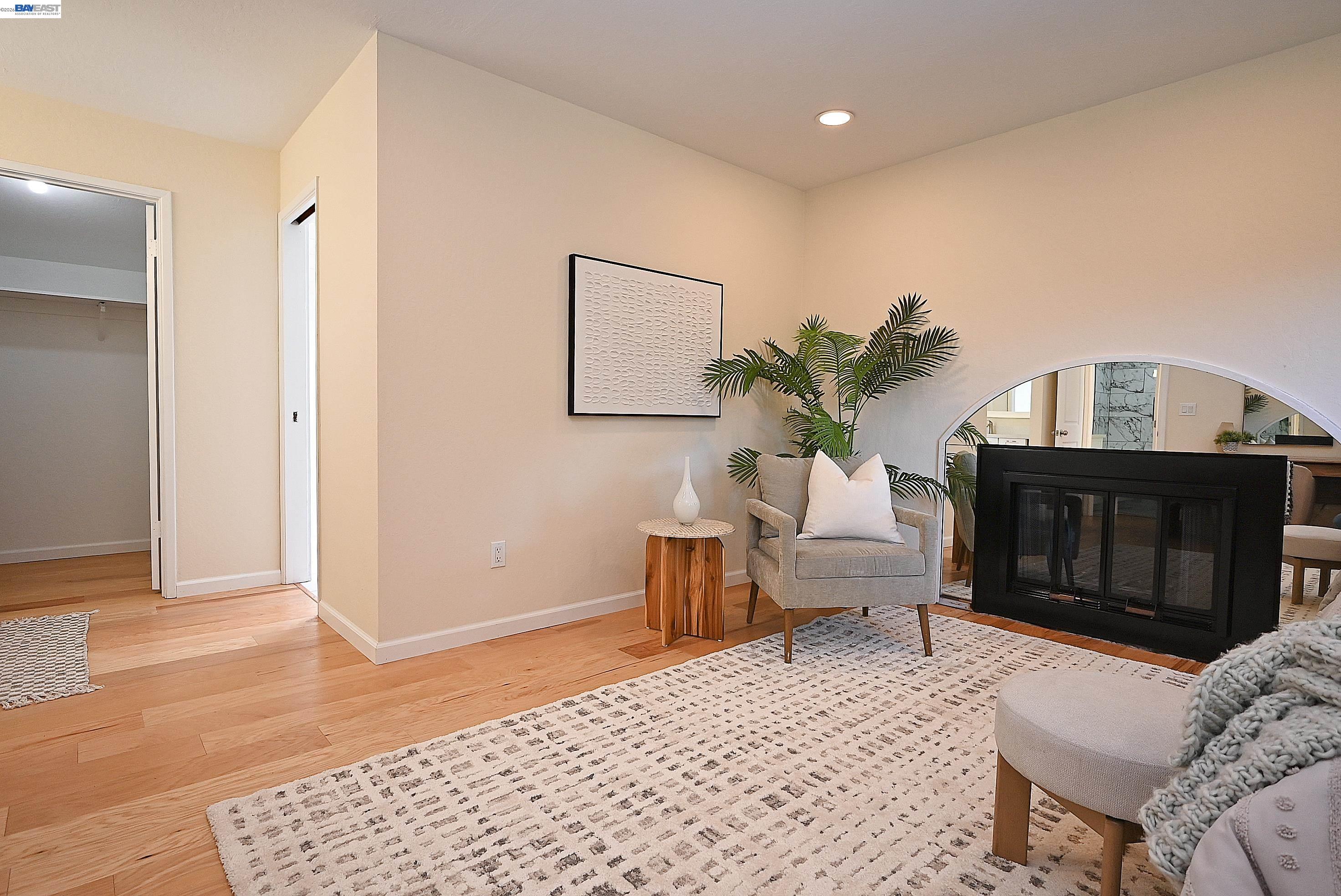 2725 Countrywood Dr