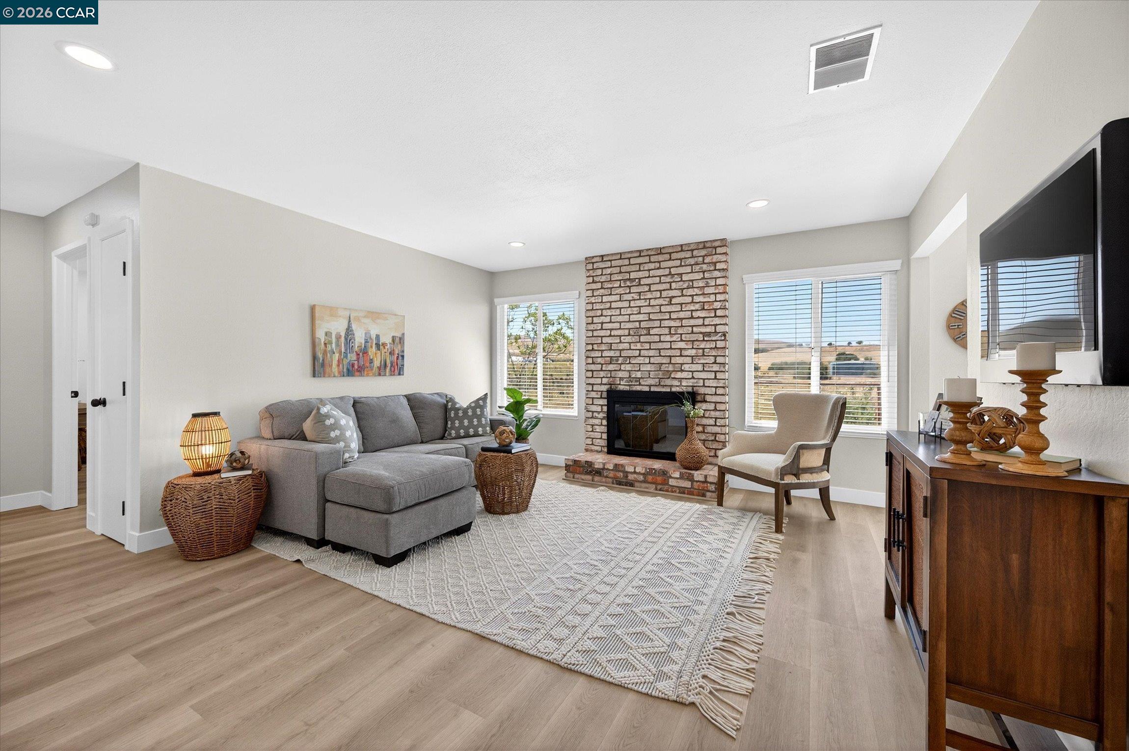 20 Fairway Ct