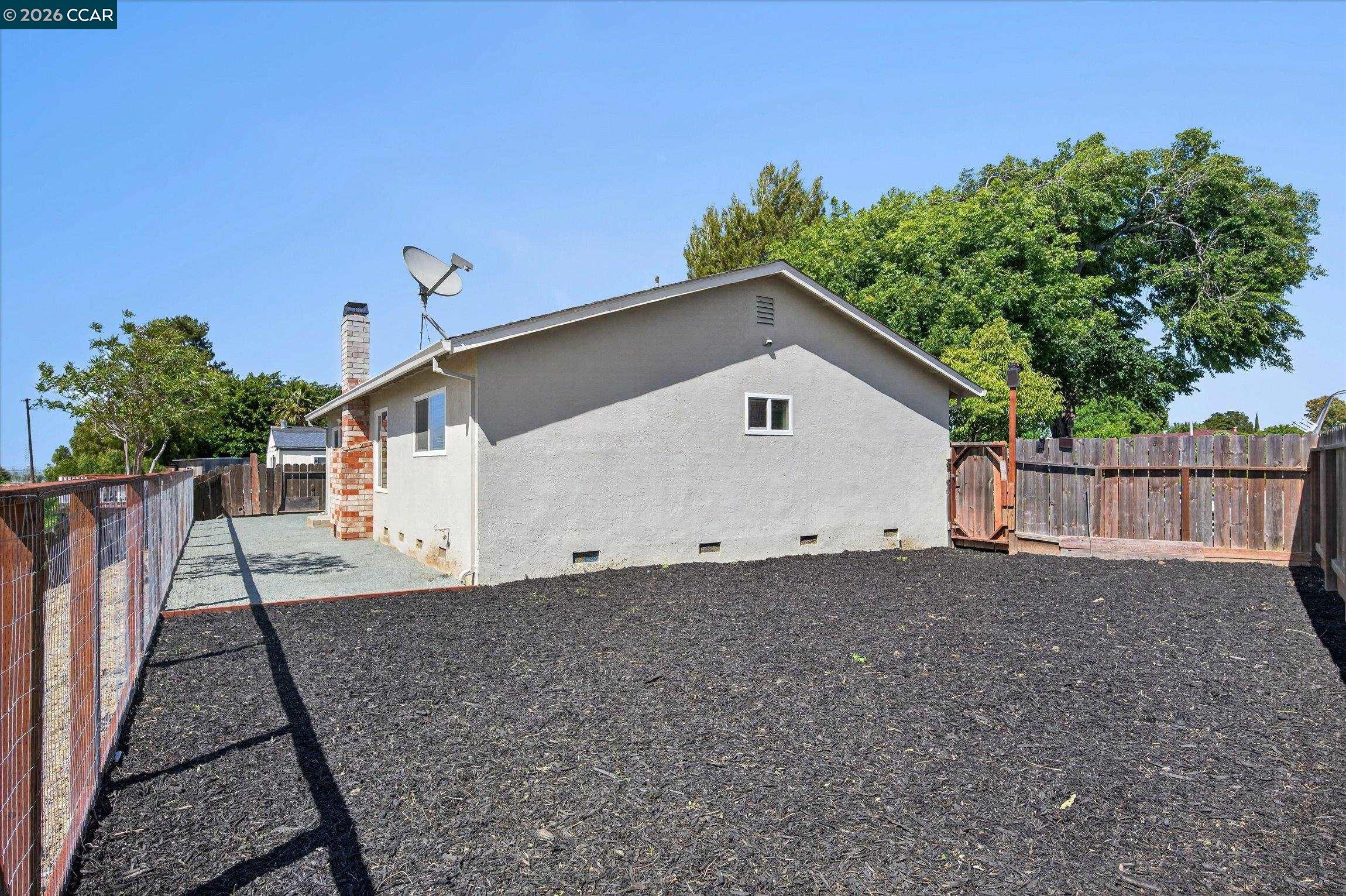 20 Fairway Ct