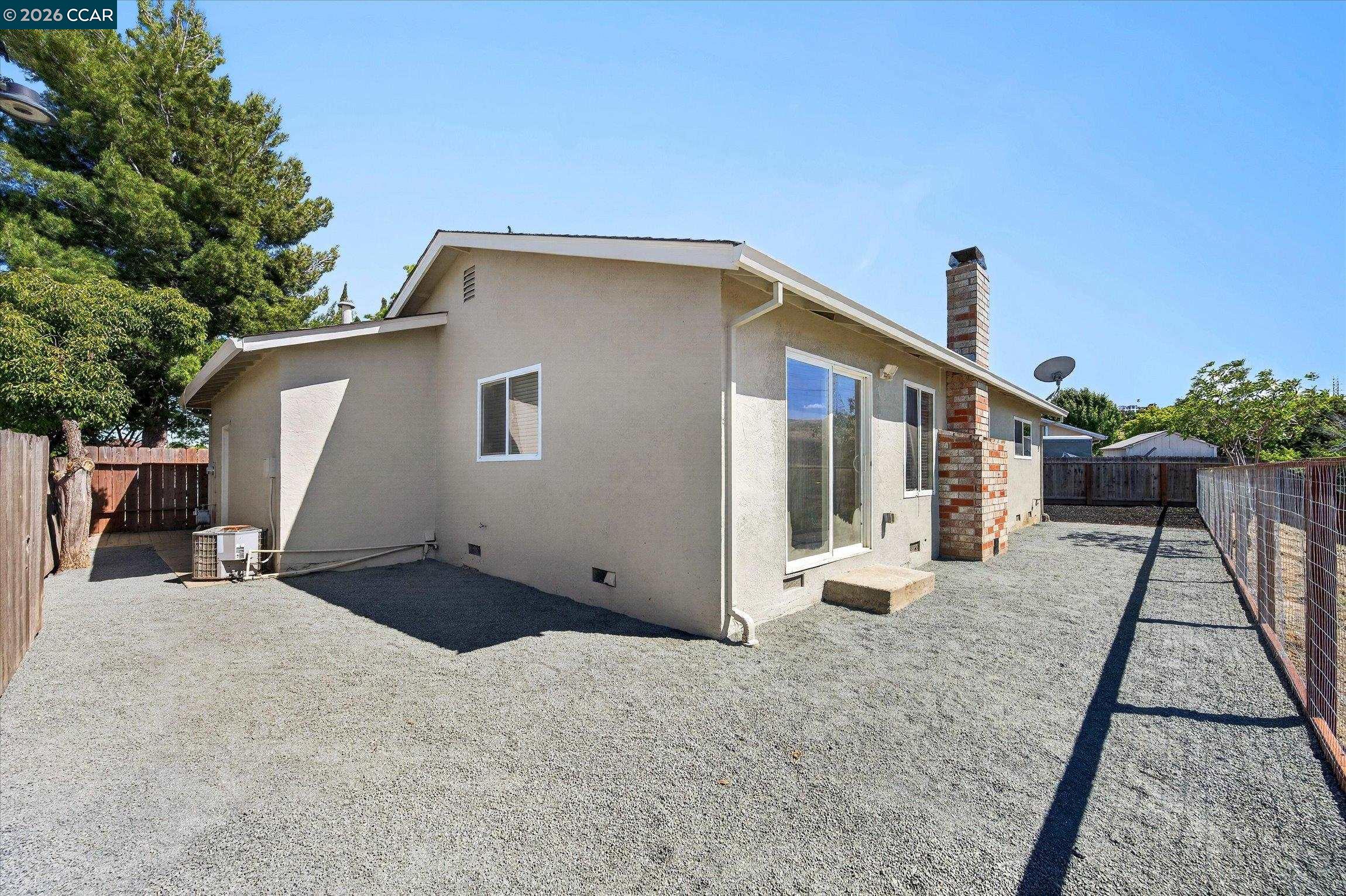 20 Fairway Ct