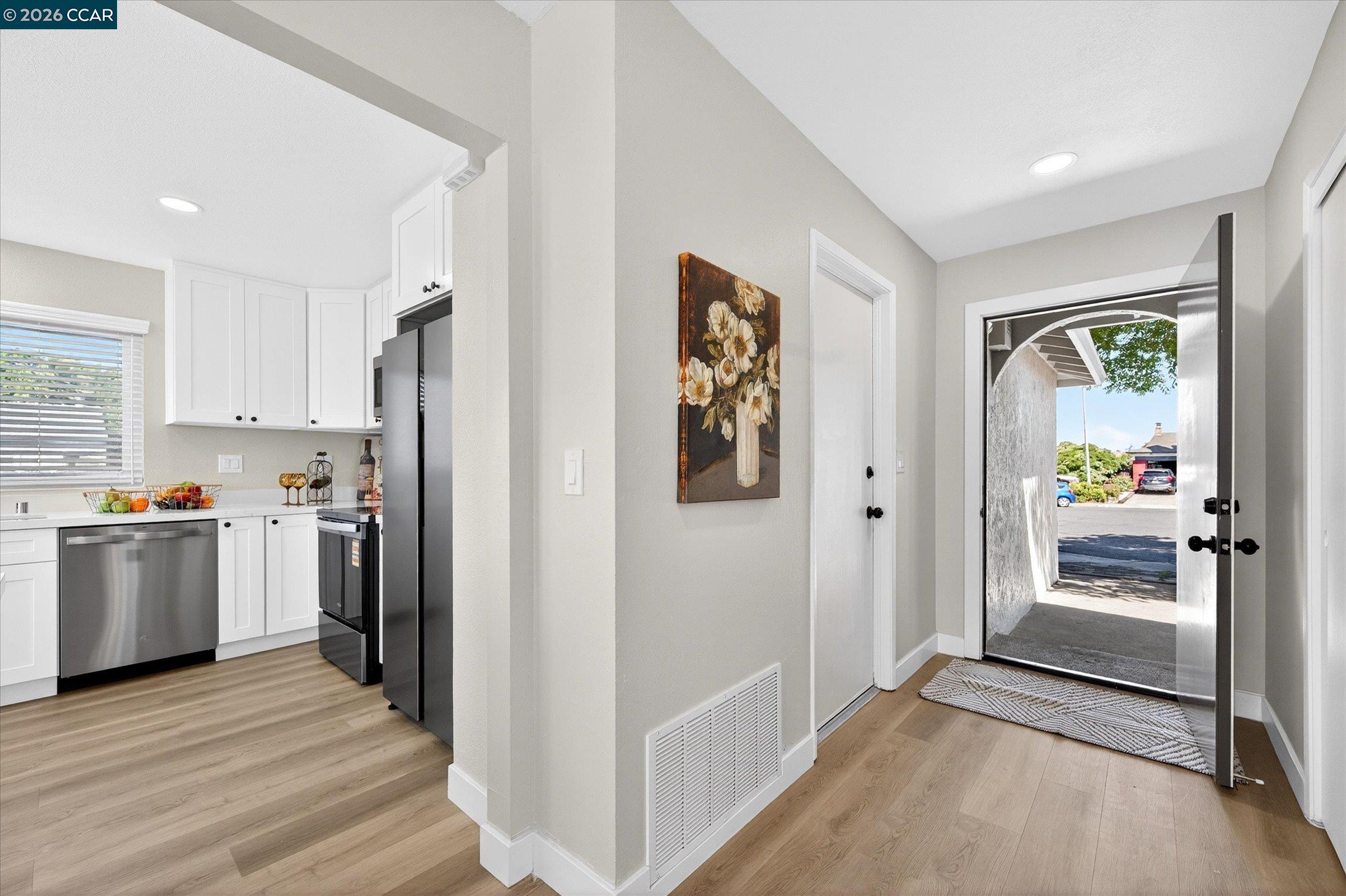 20 Fairway Ct