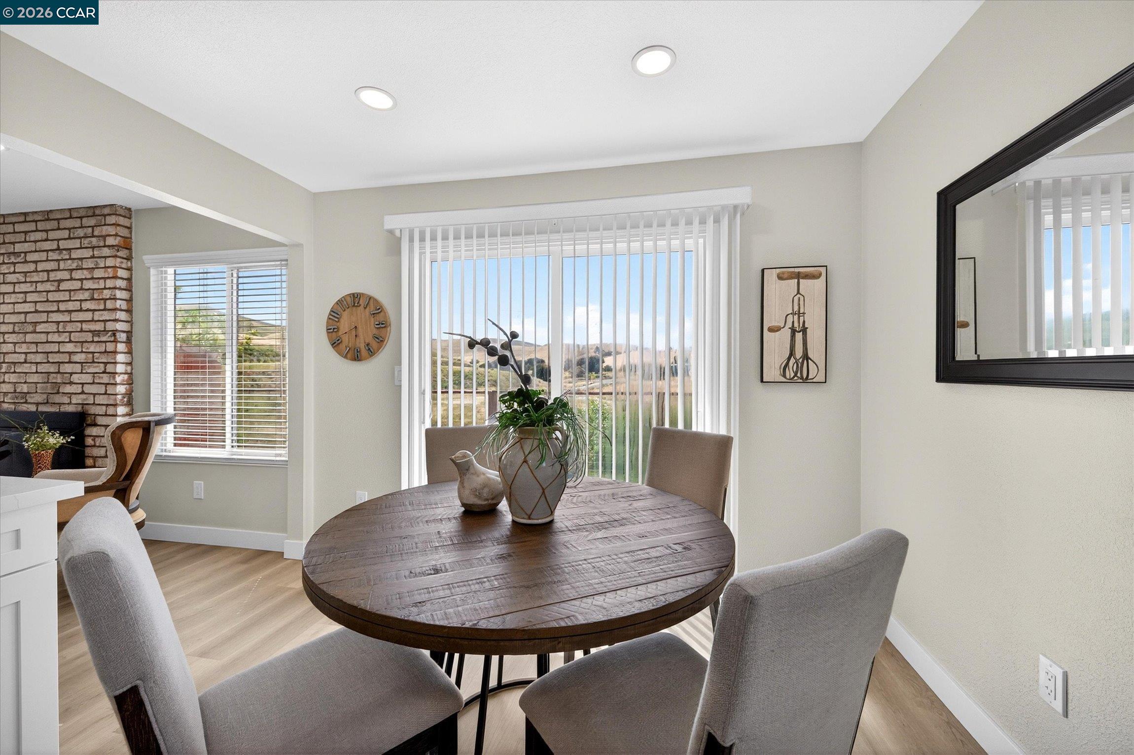 20 Fairway Ct