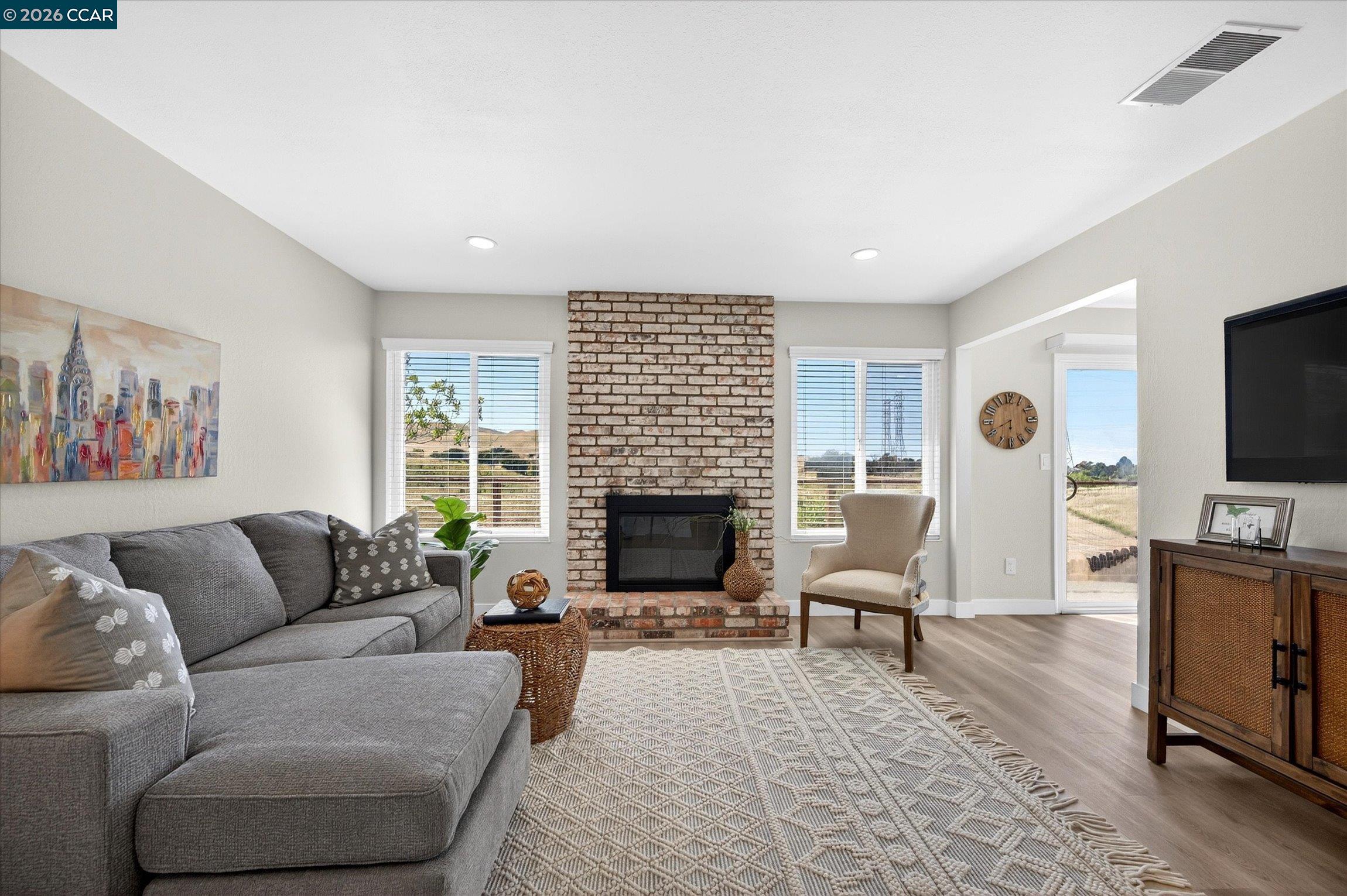20 Fairway Ct