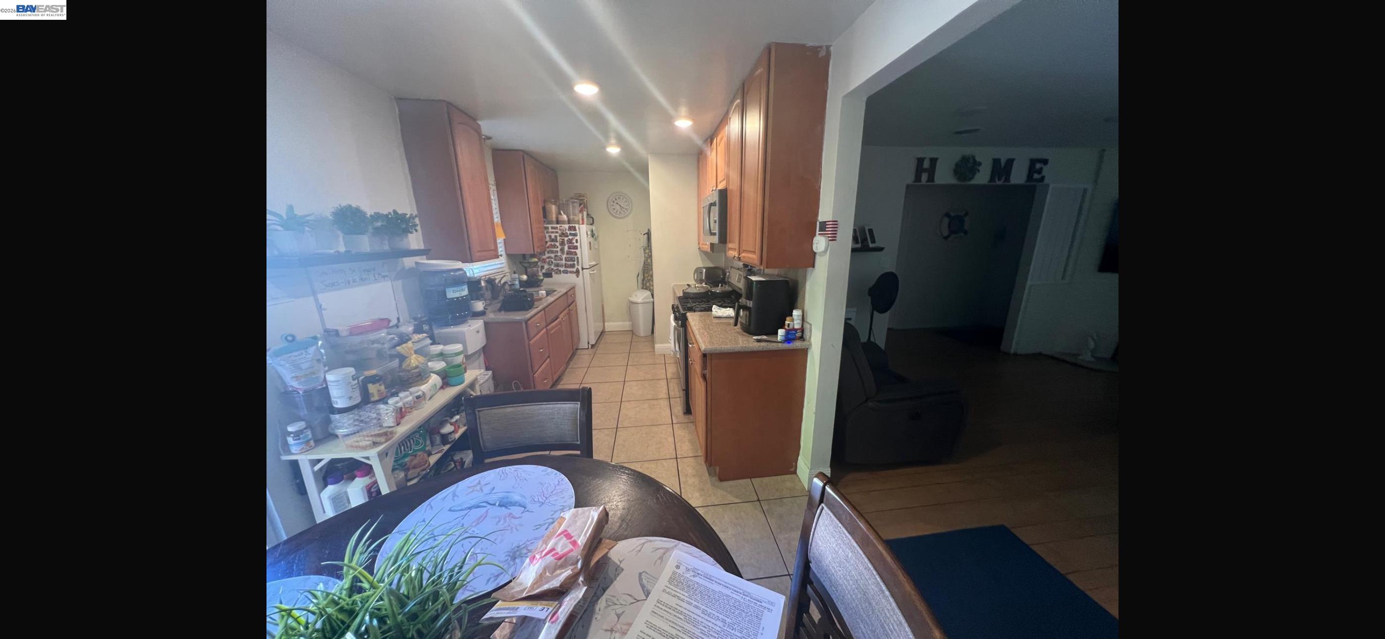 1594 Morgan Ln.
