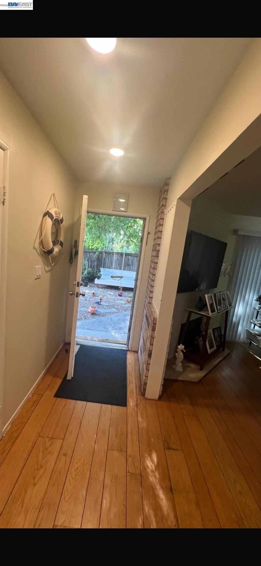 1594 Morgan Ln.