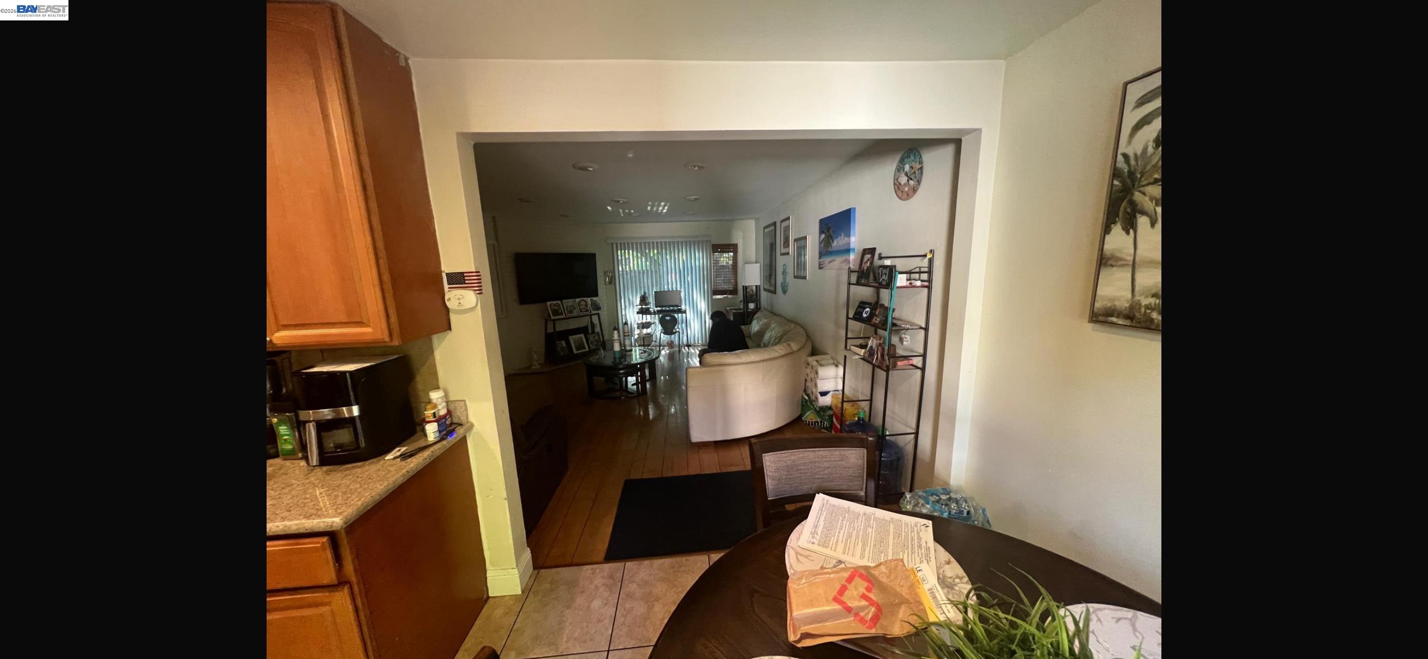 1594 Morgan Ln.