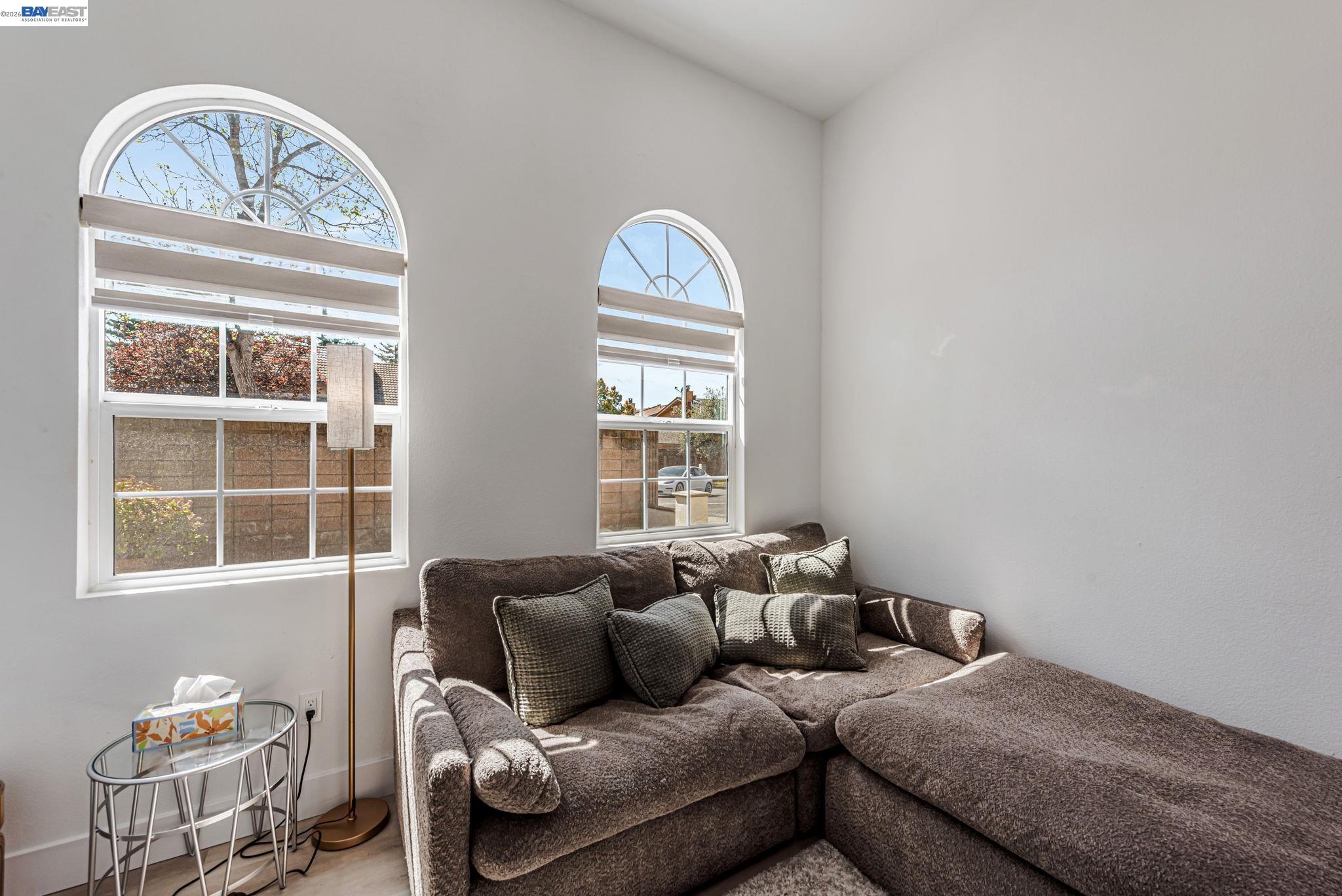 35970 Vivian Pl