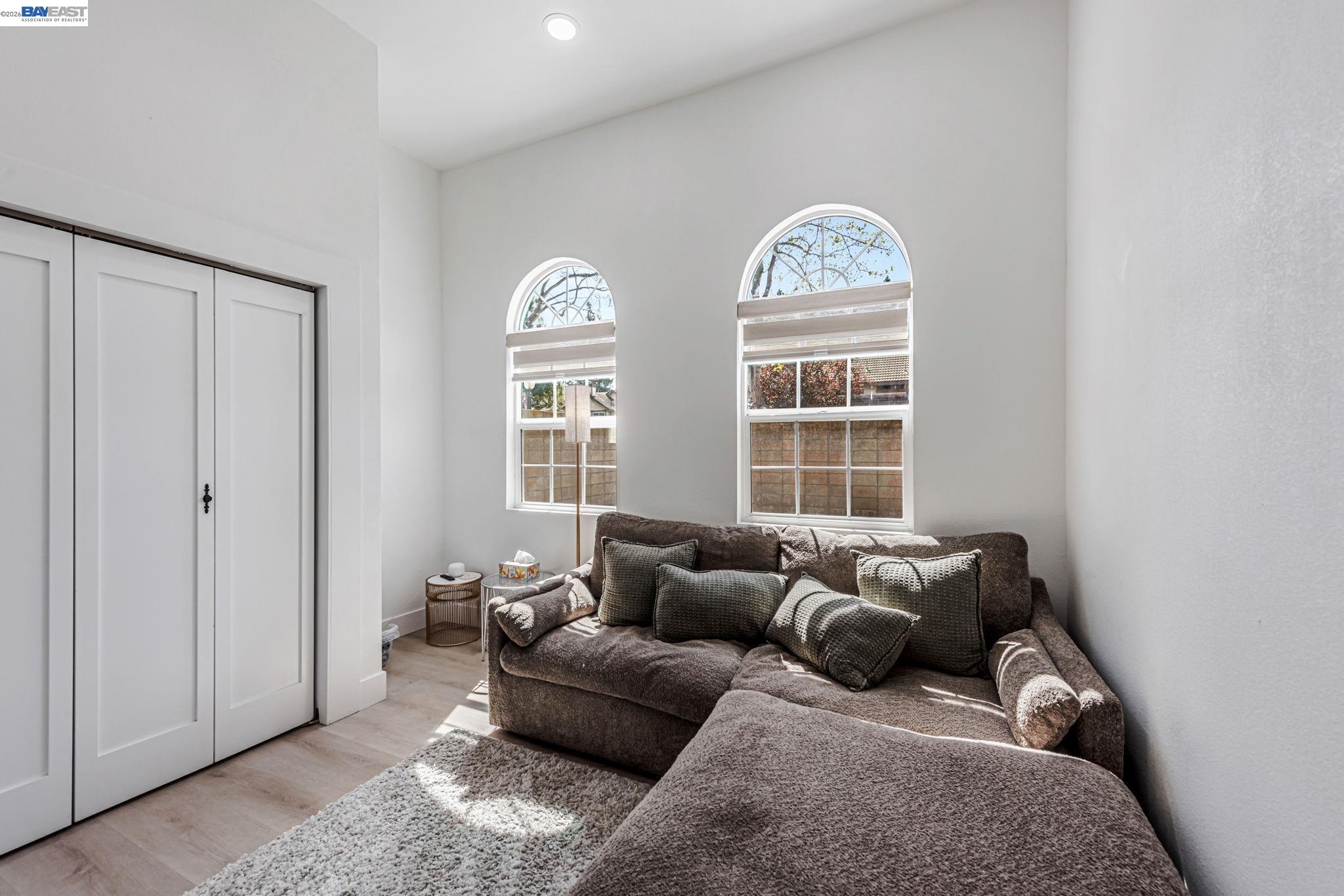 35970 Vivian Pl