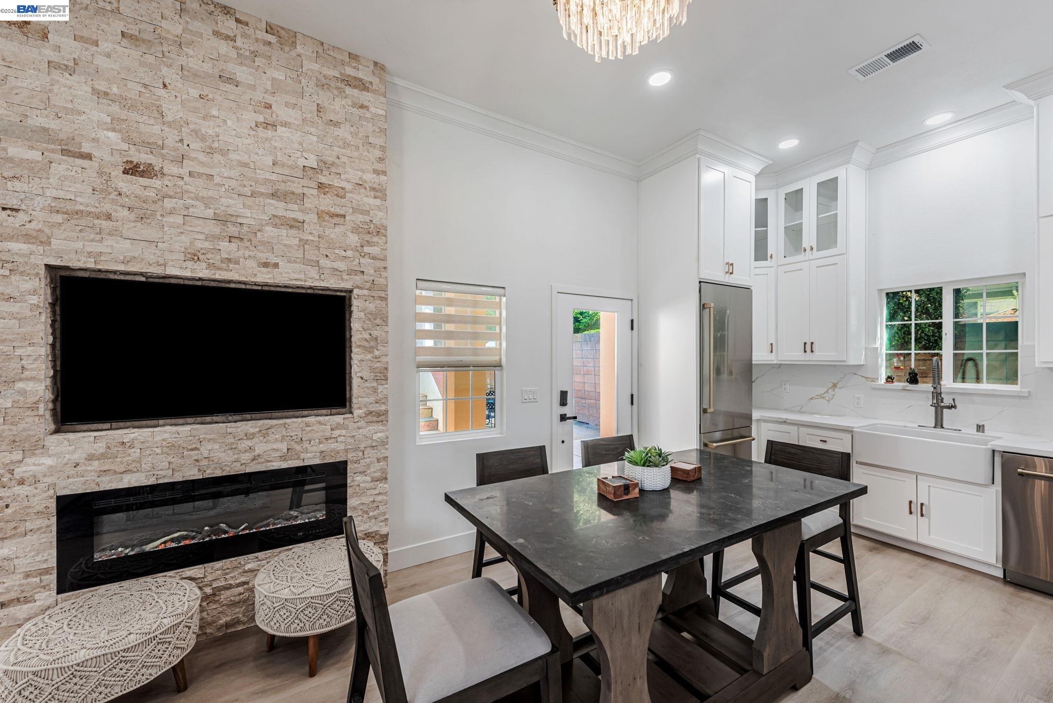 35970 Vivian Pl