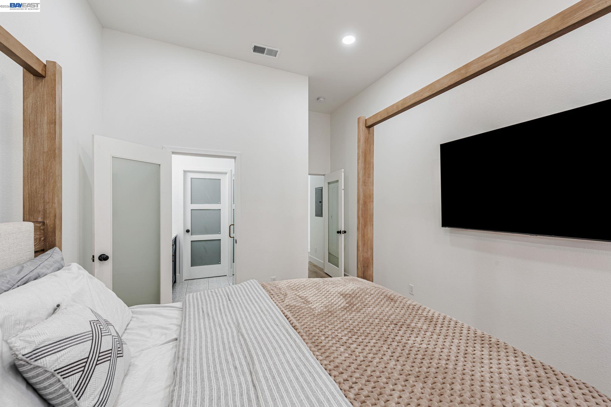 35970 Vivian Pl