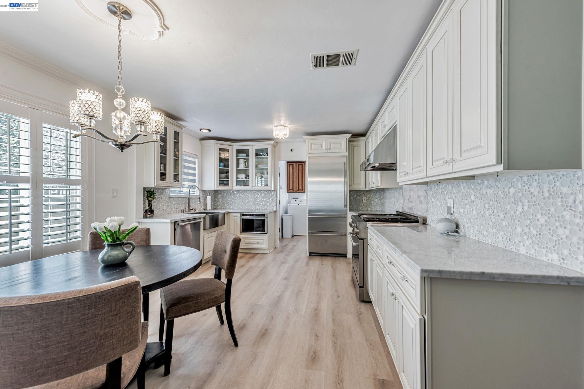 35970 Vivian Pl