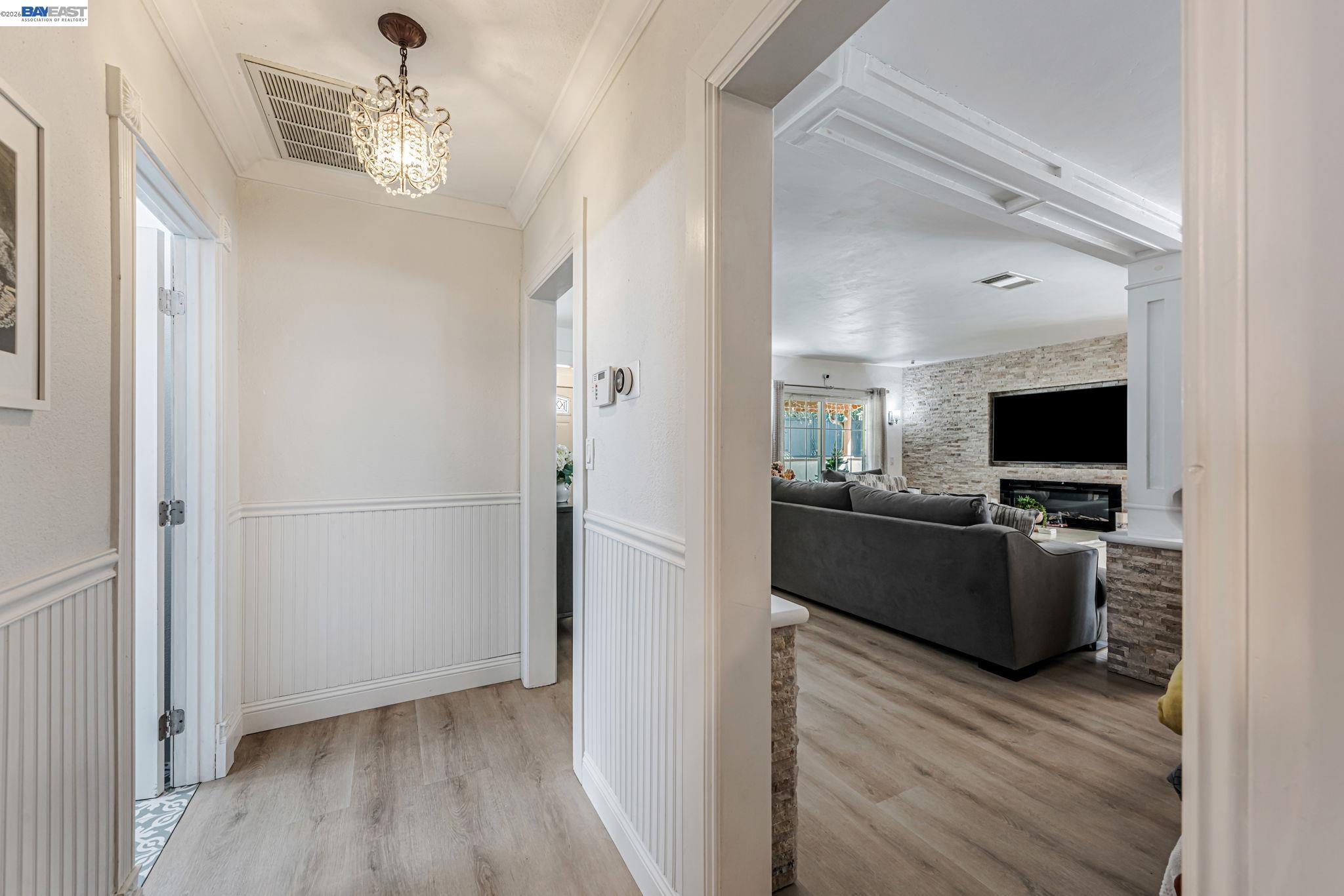 35970 Vivian Pl