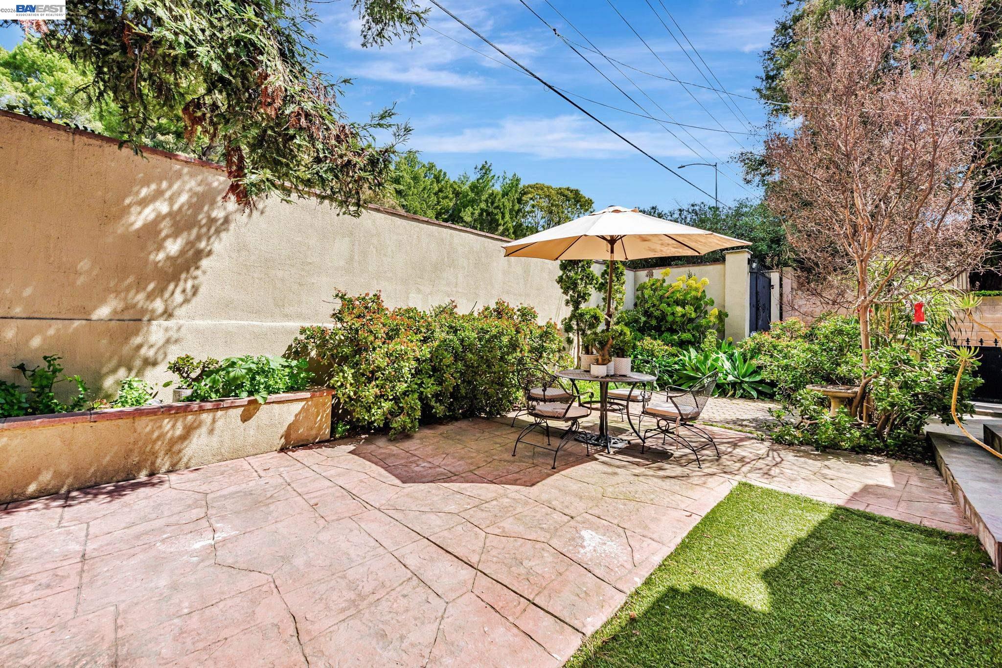 35970 Vivian Pl