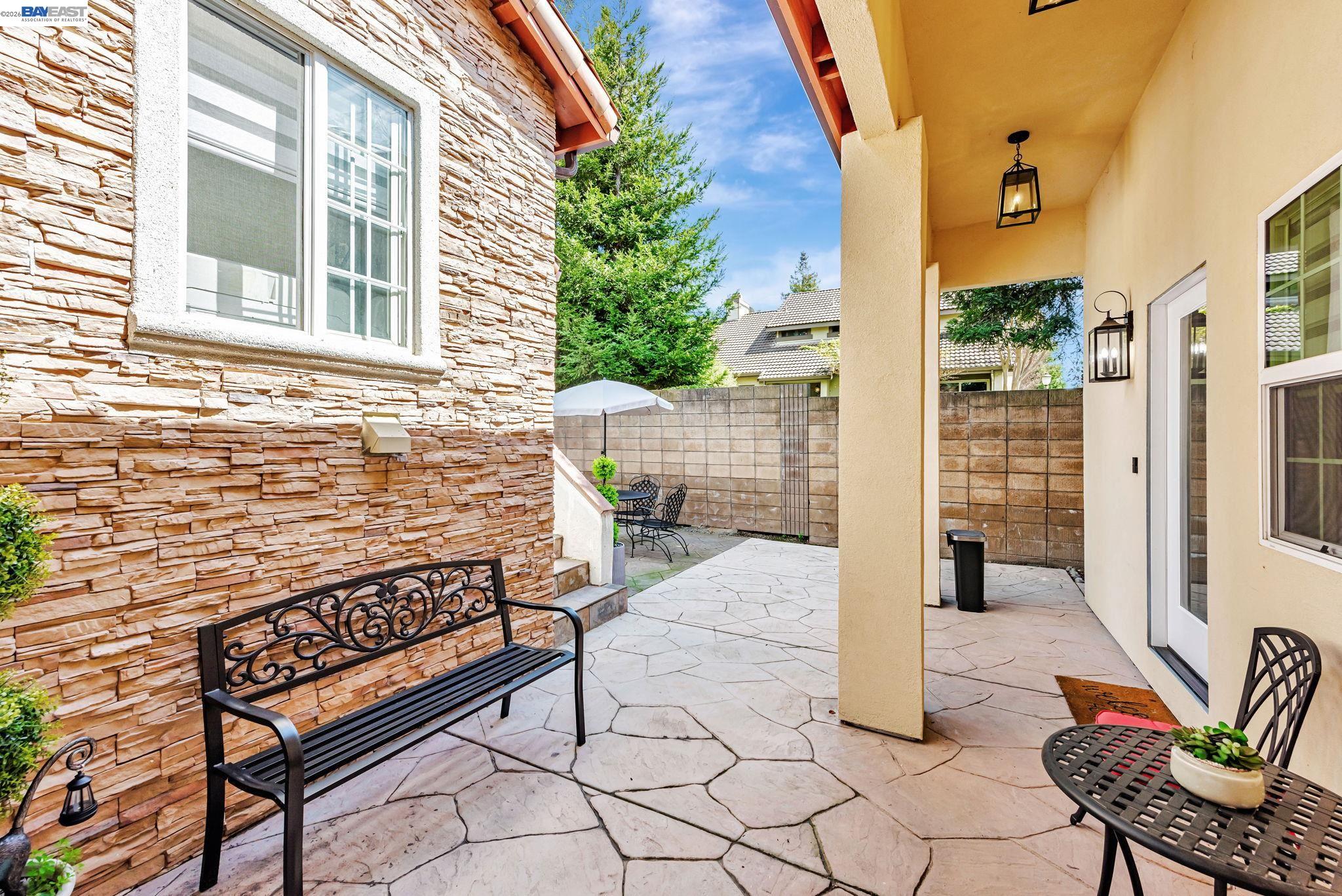 35970 Vivian Pl