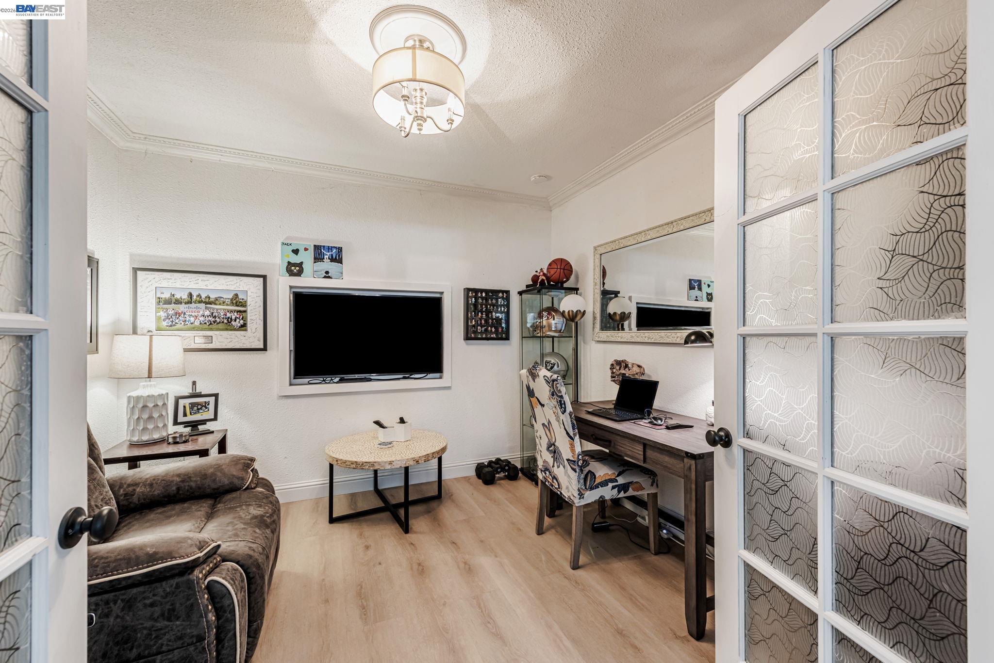 35970 Vivian Pl