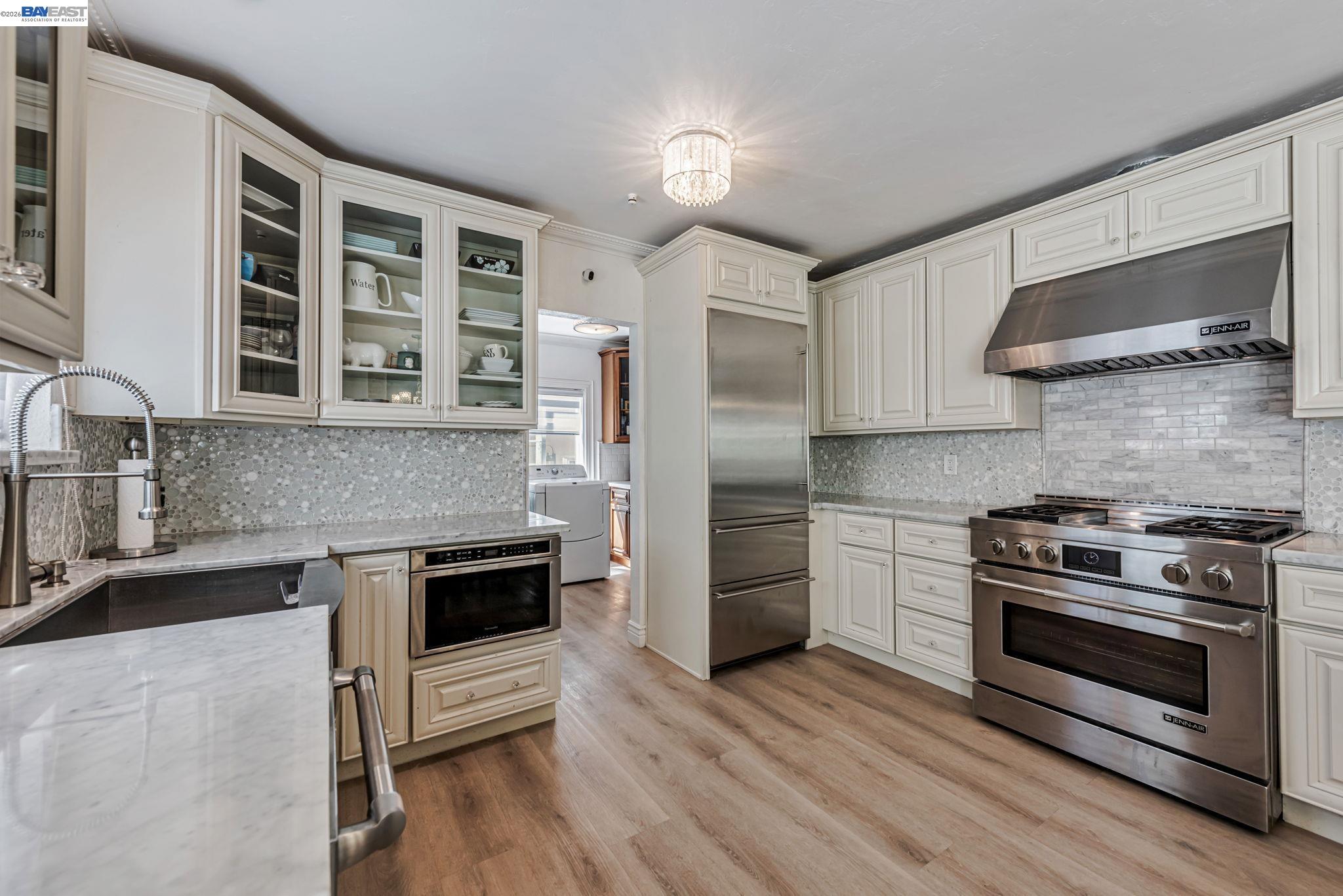 35970 Vivian Pl
