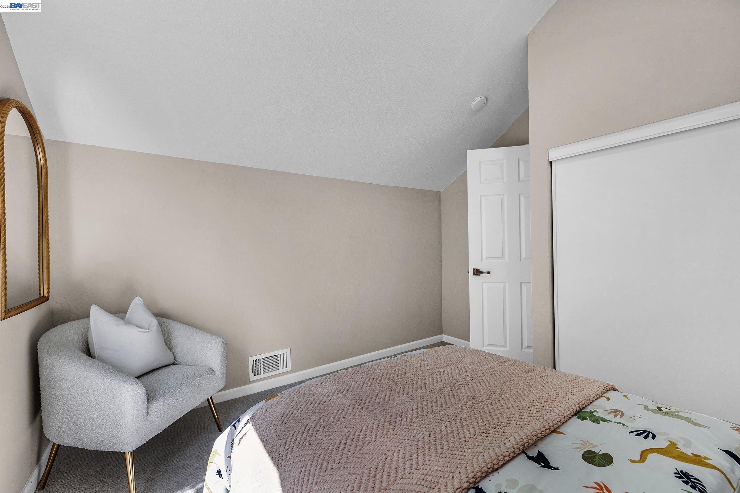 3279 Santa Barbara Ct