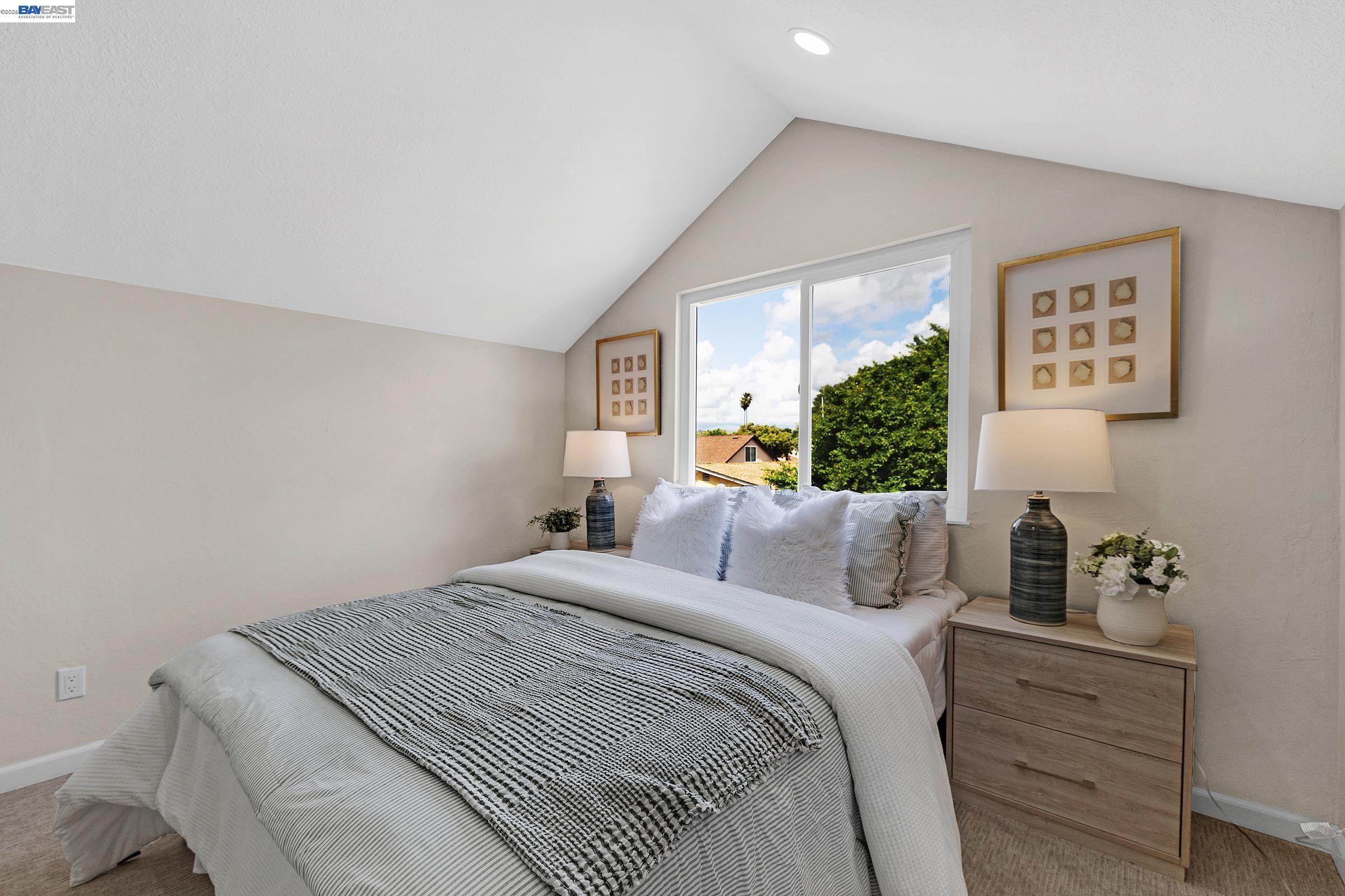 3279 Santa Barbara Ct