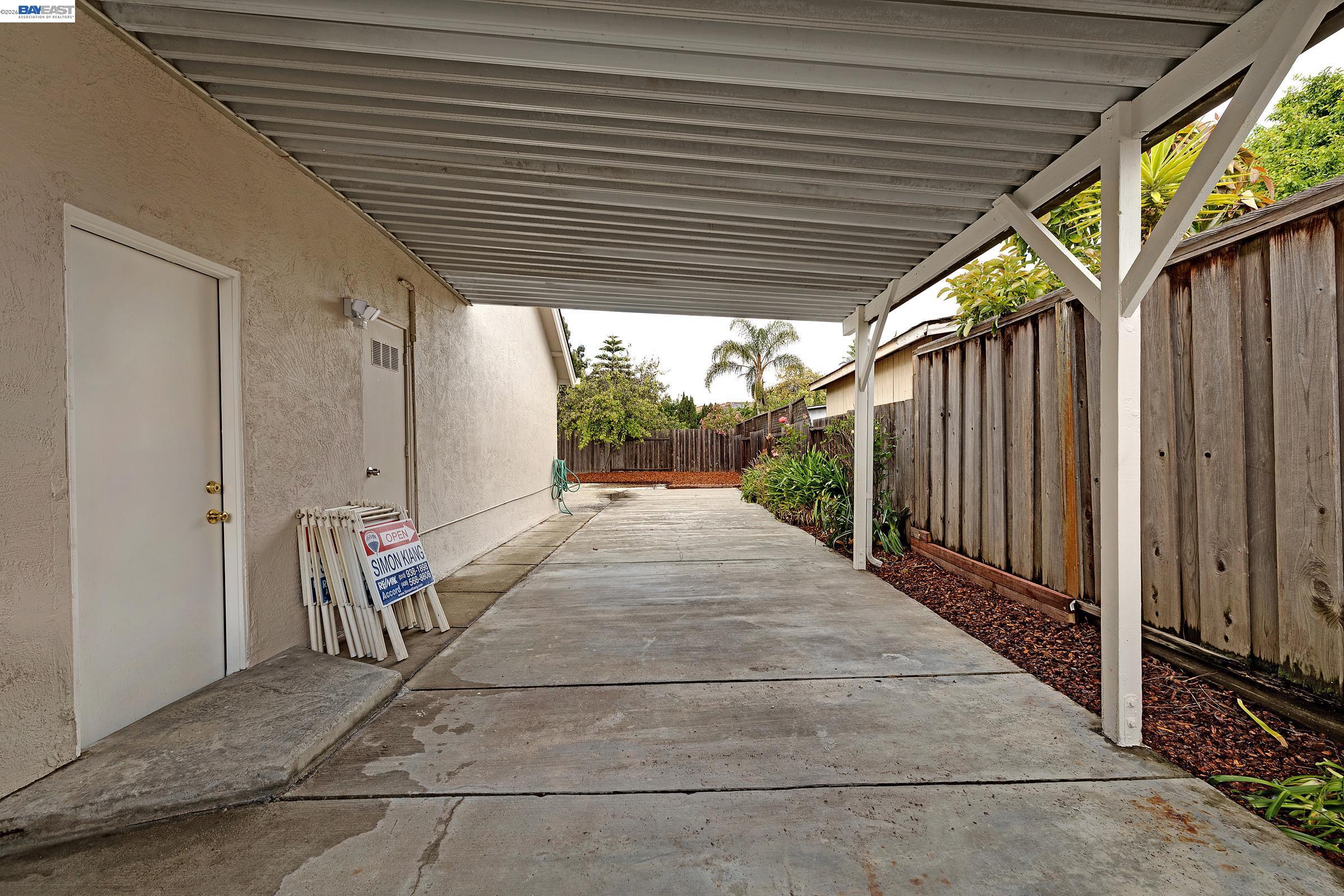 3279 Santa Barbara Ct