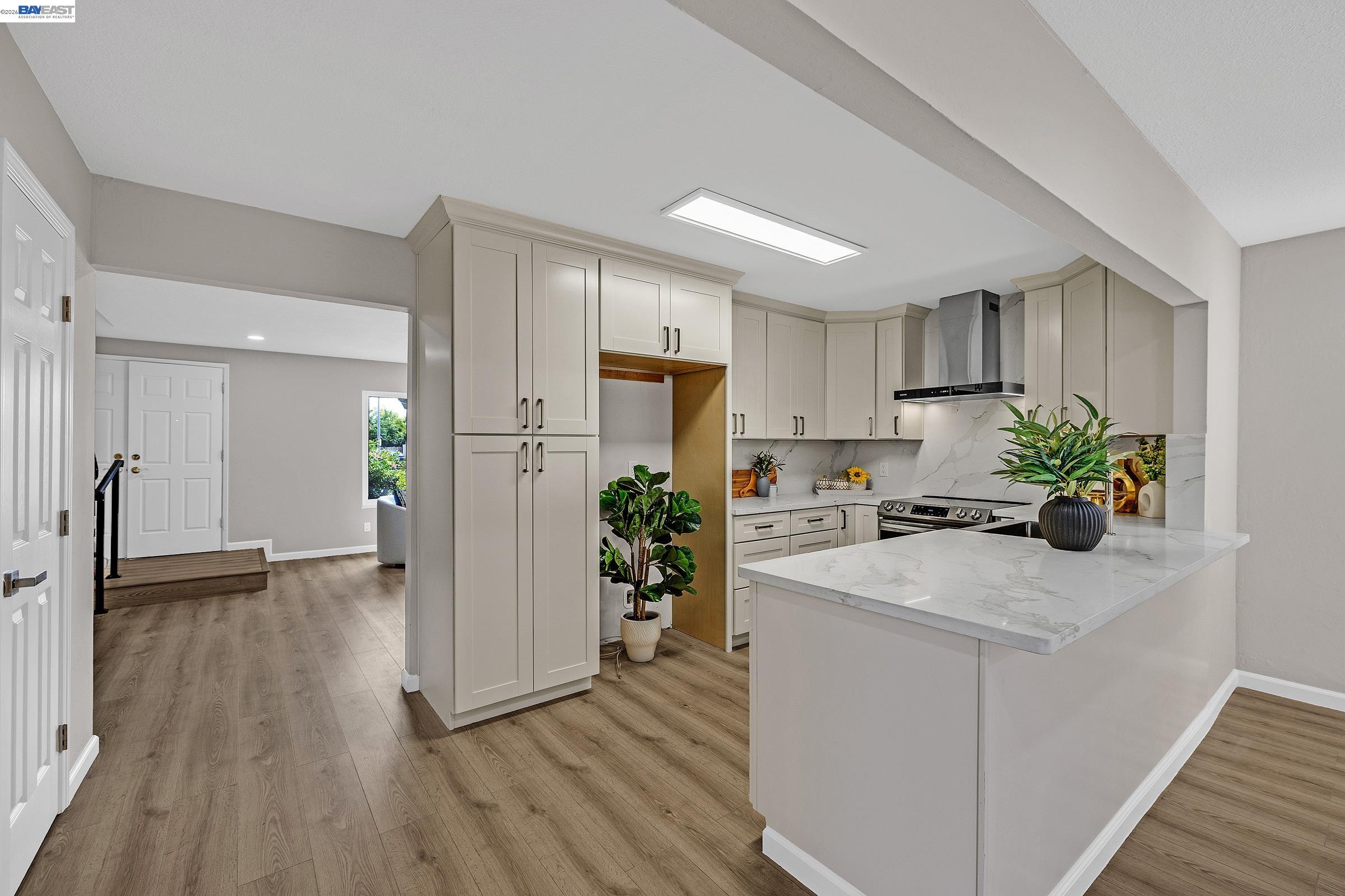 3279 Santa Barbara Ct