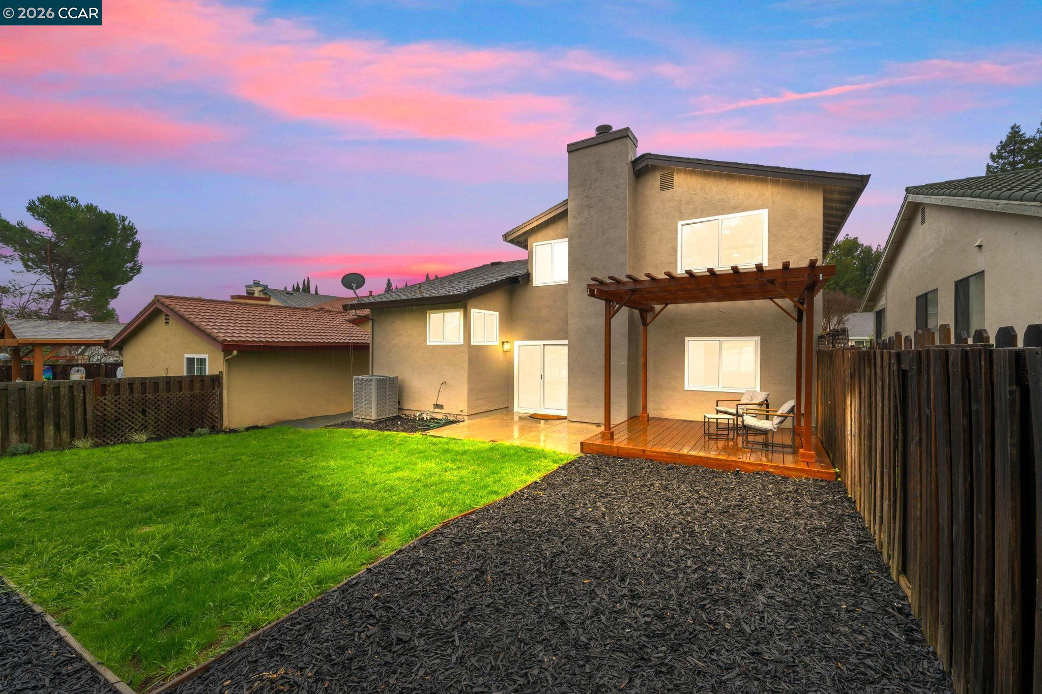 2824 Sombrero Cir