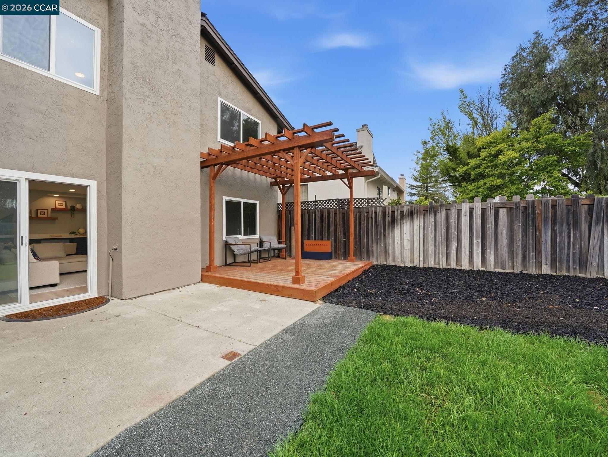 2824 Sombrero Cir