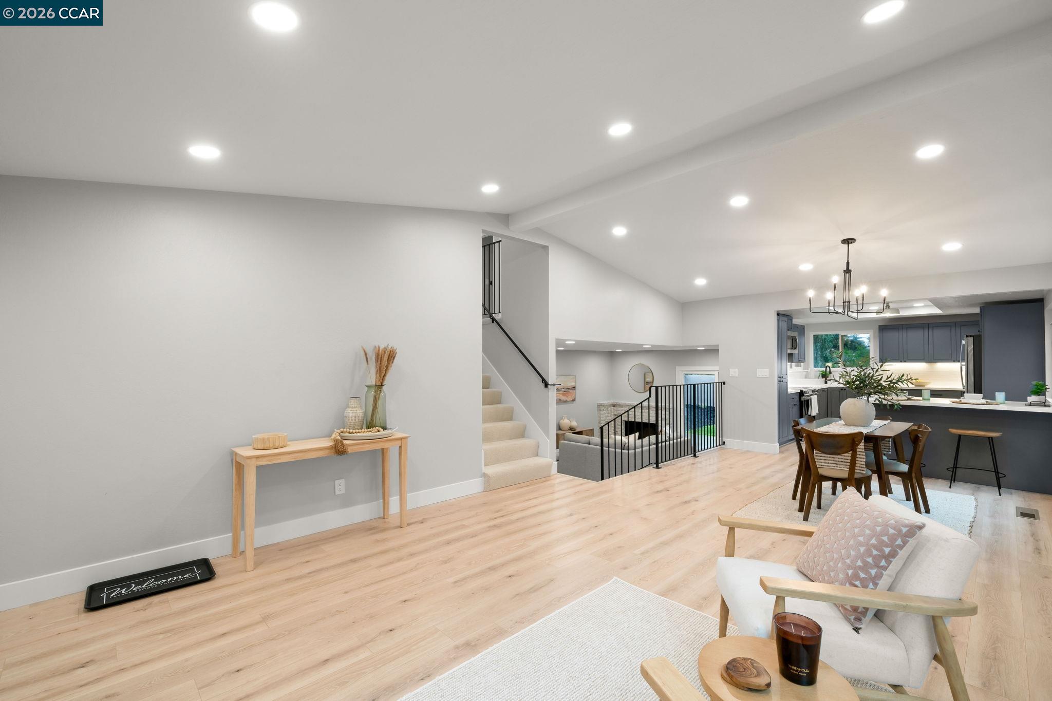 2824 Sombrero Cir