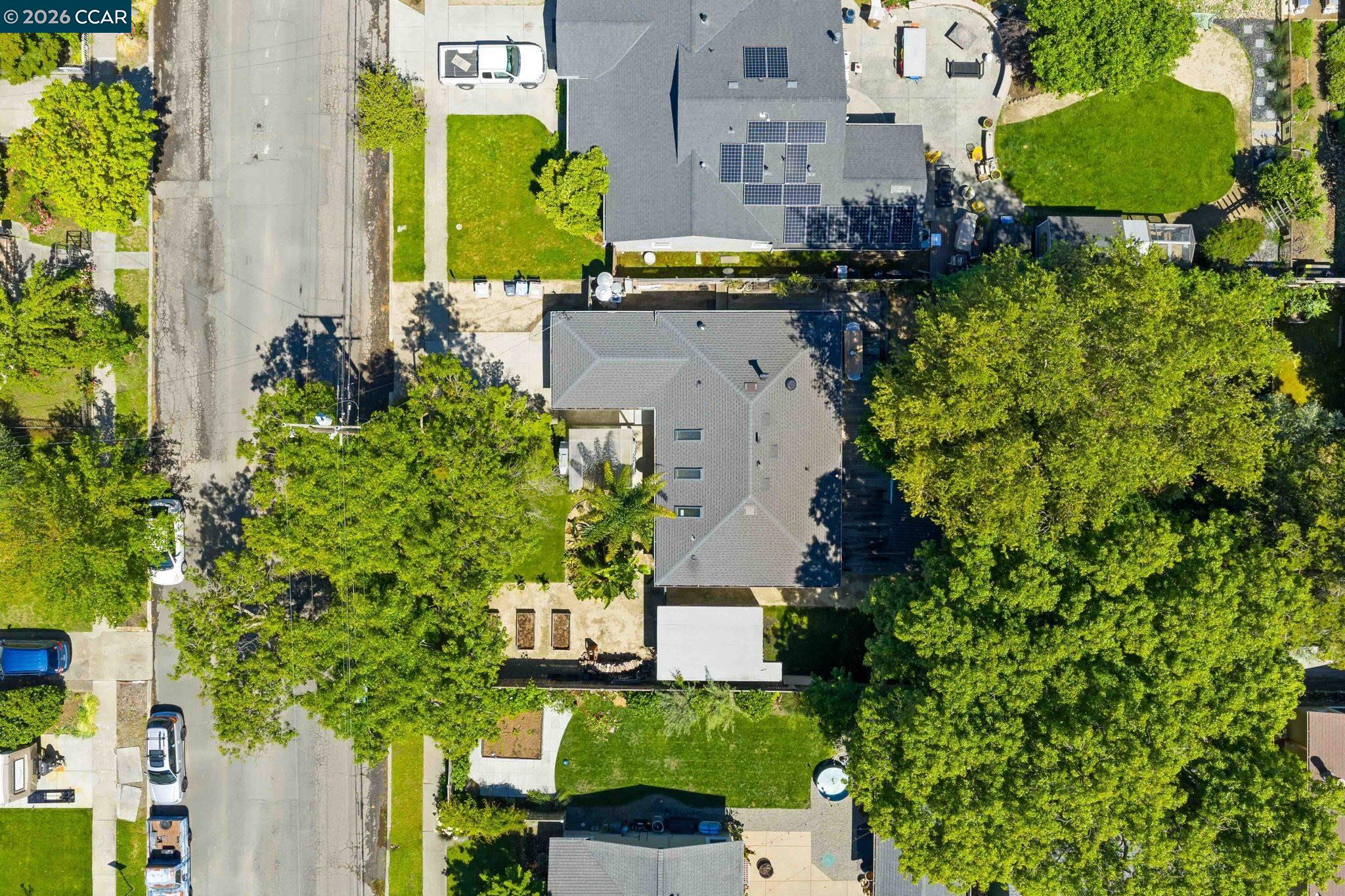 282 S Hartson