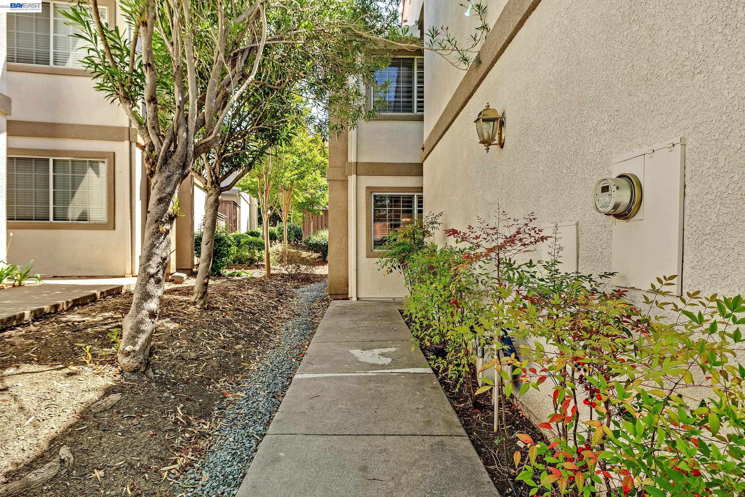 4328 Conejo Dr