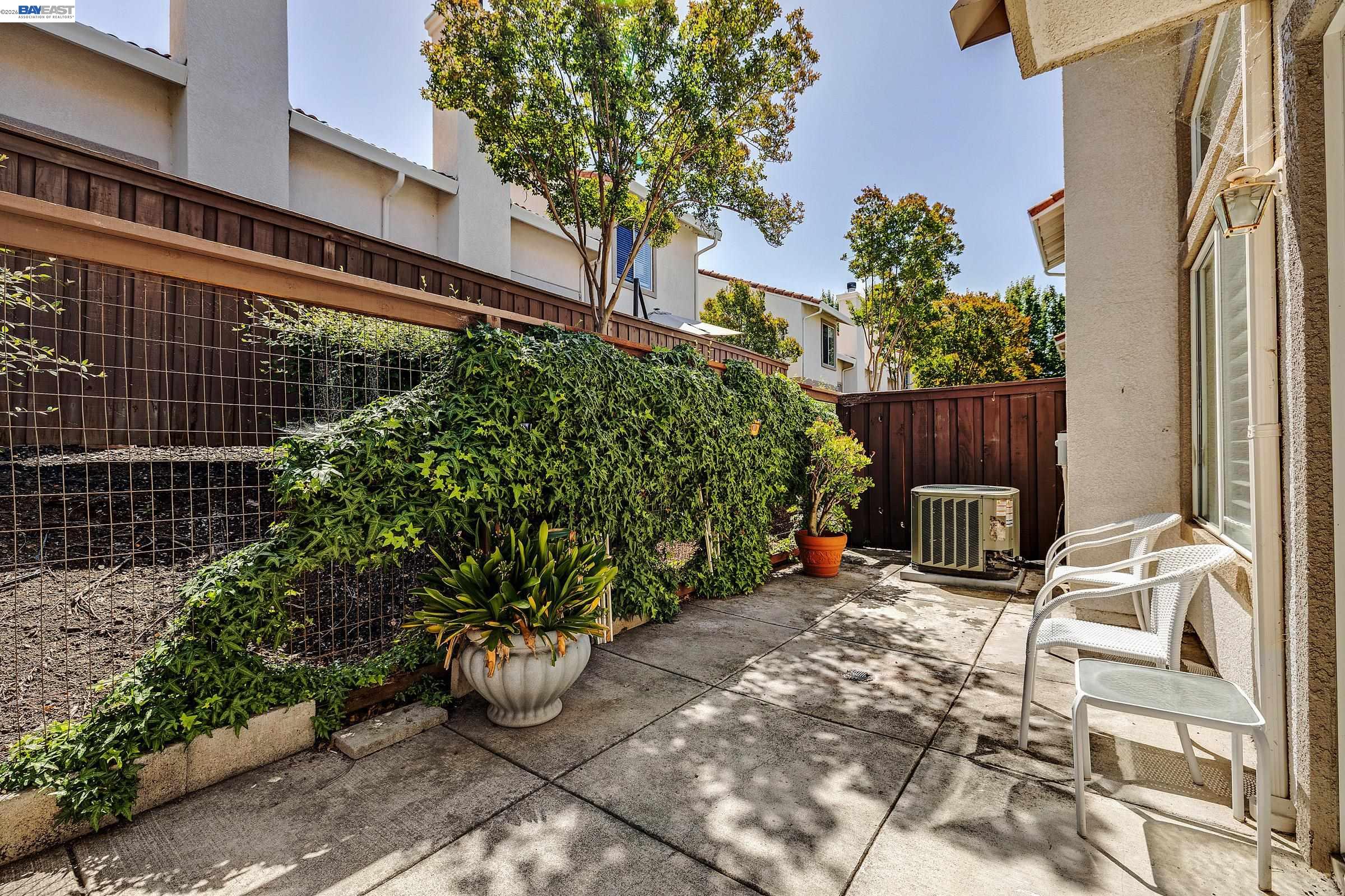 4328 Conejo Dr