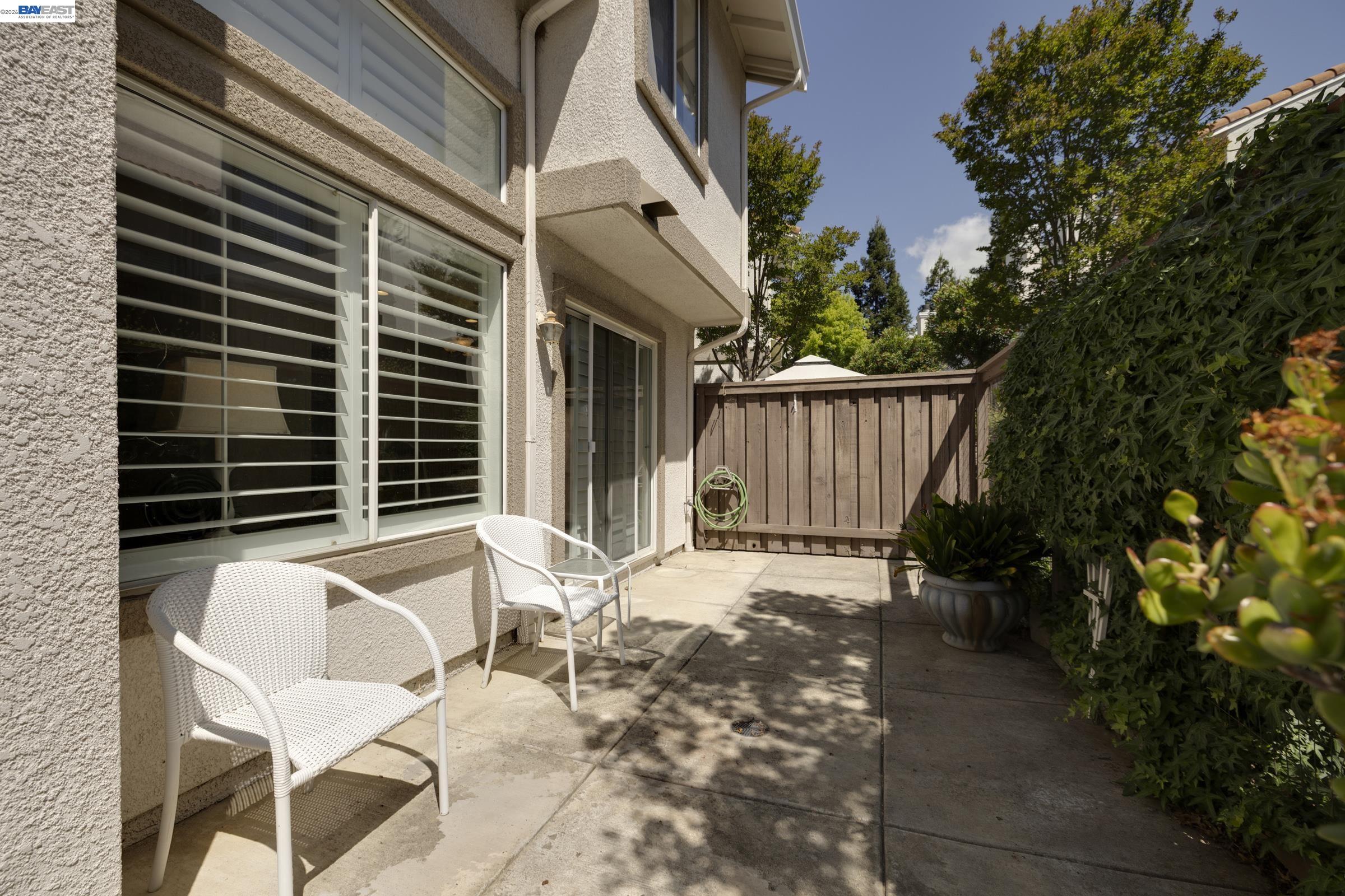 4328 Conejo Dr