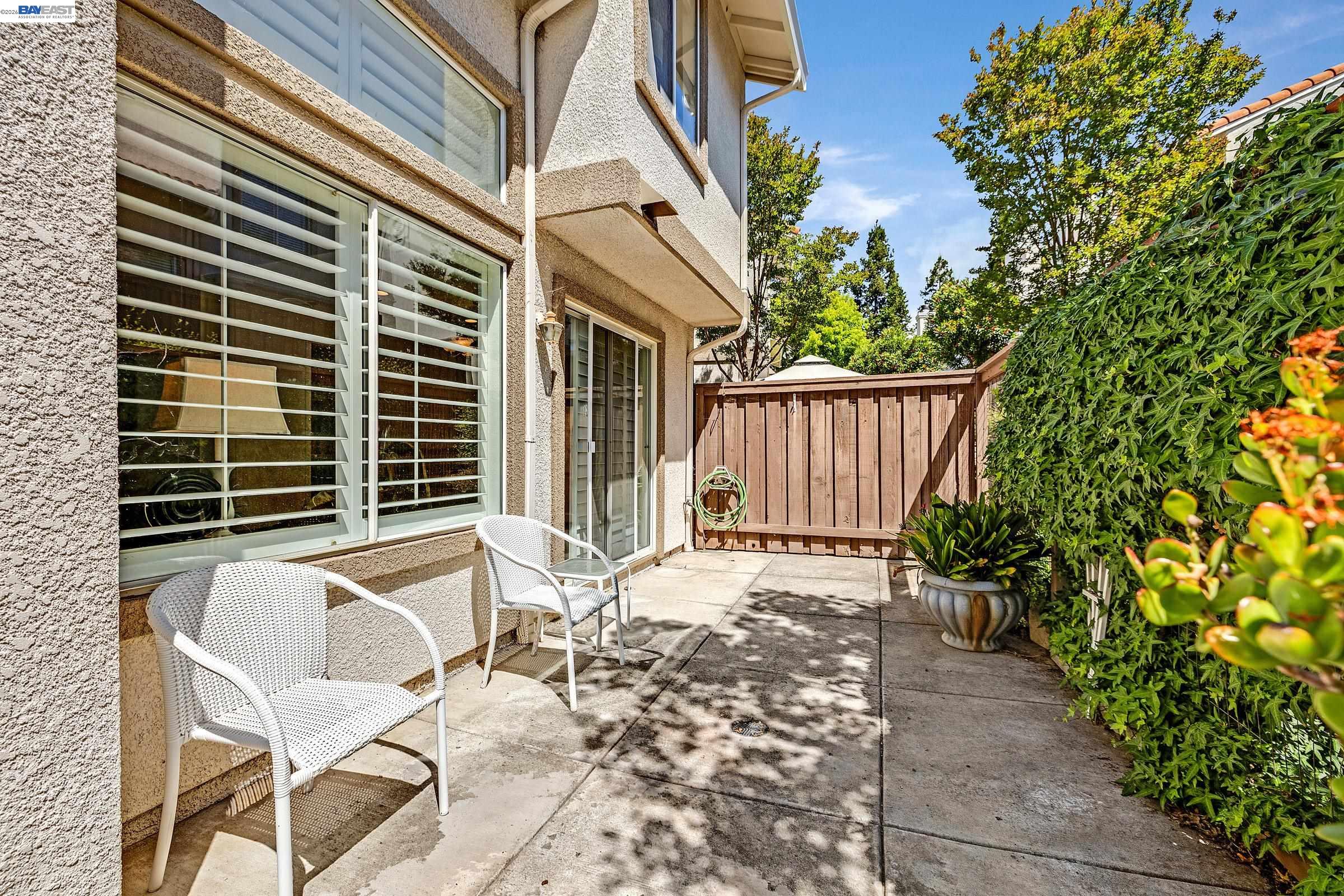 4328 Conejo Dr