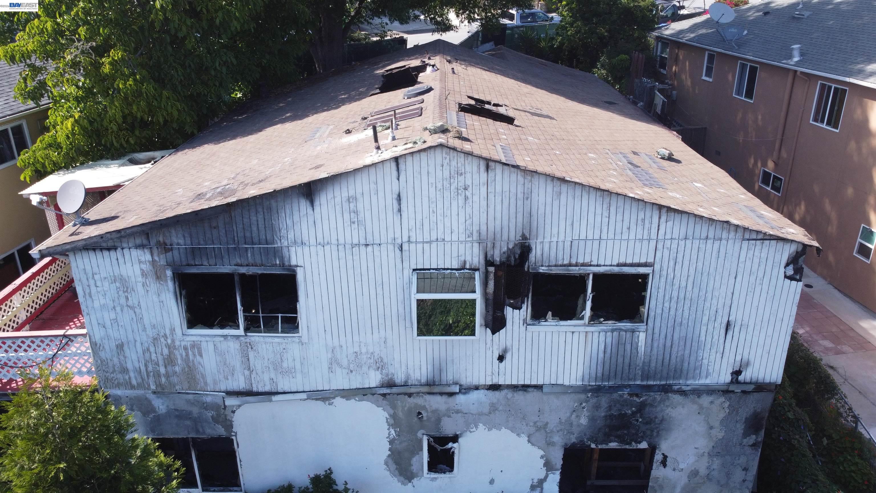 2091 Altamont Rd