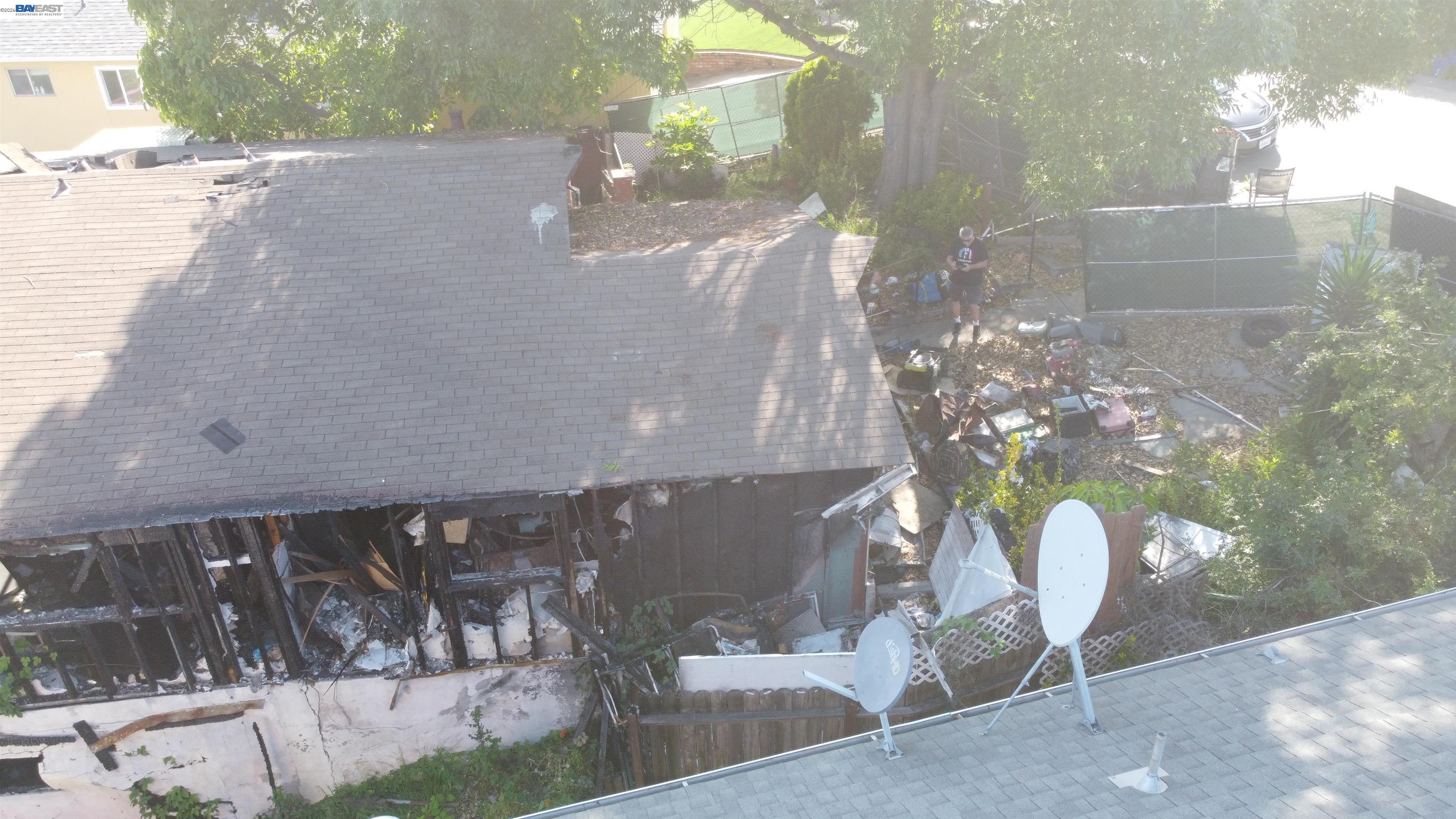 2091 Altamont Rd
