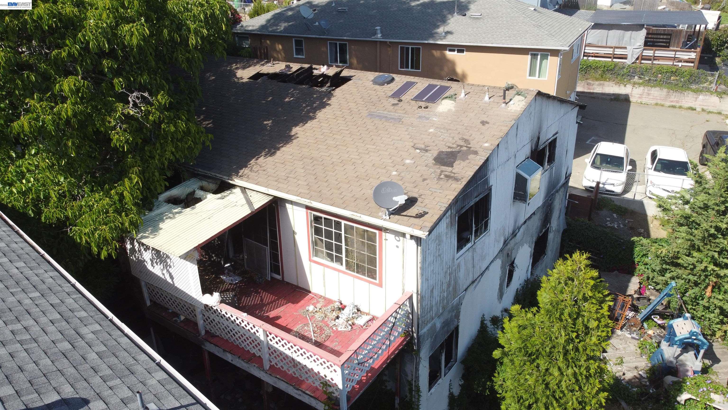 2091 Altamont Rd