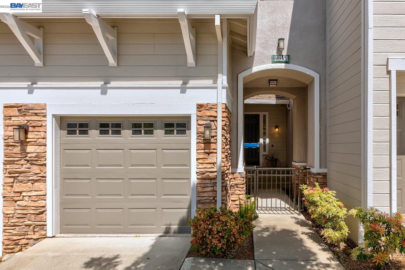 23158 Canyon Terrace Dr
