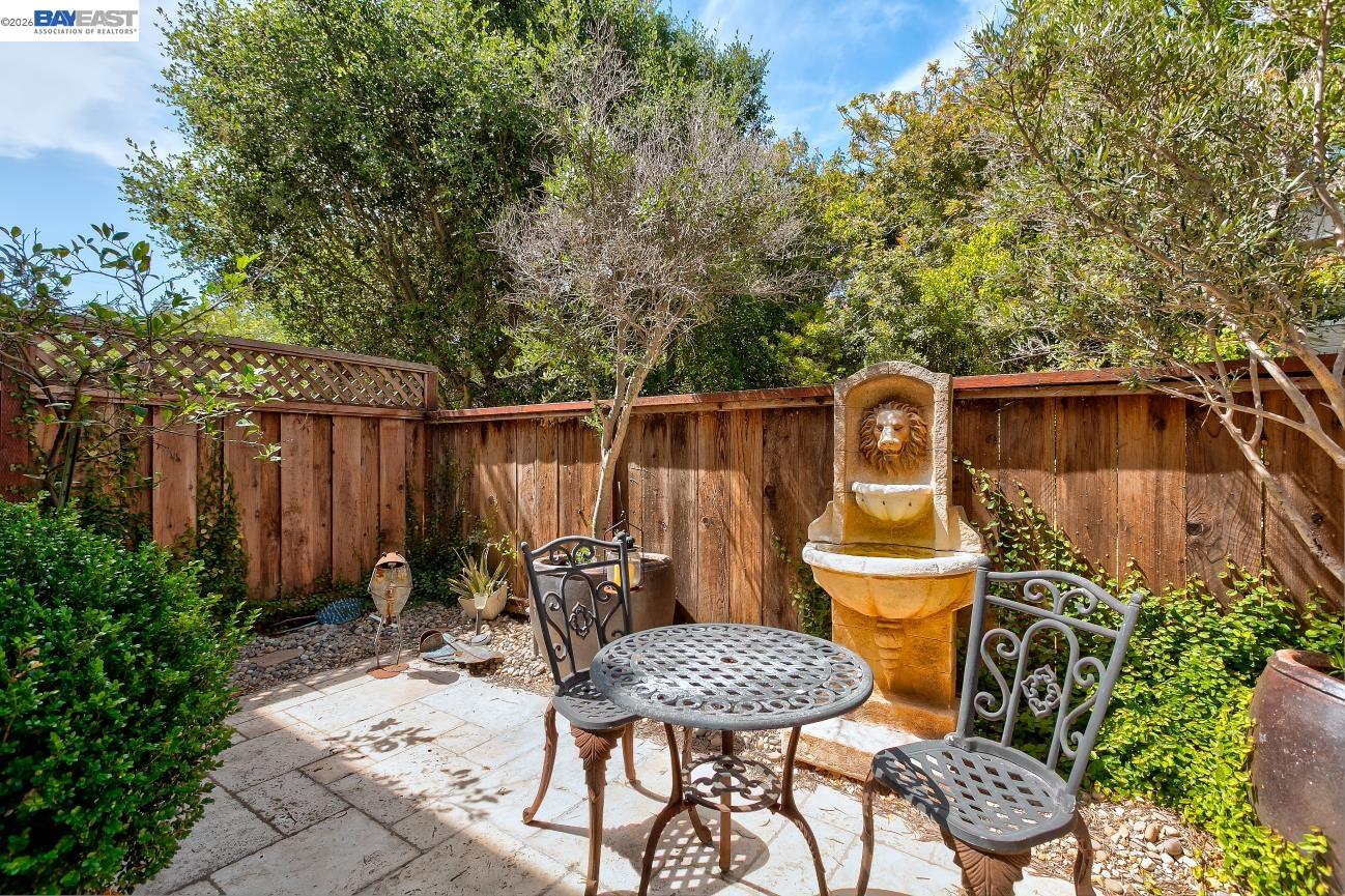 23158 Canyon Terrace Dr