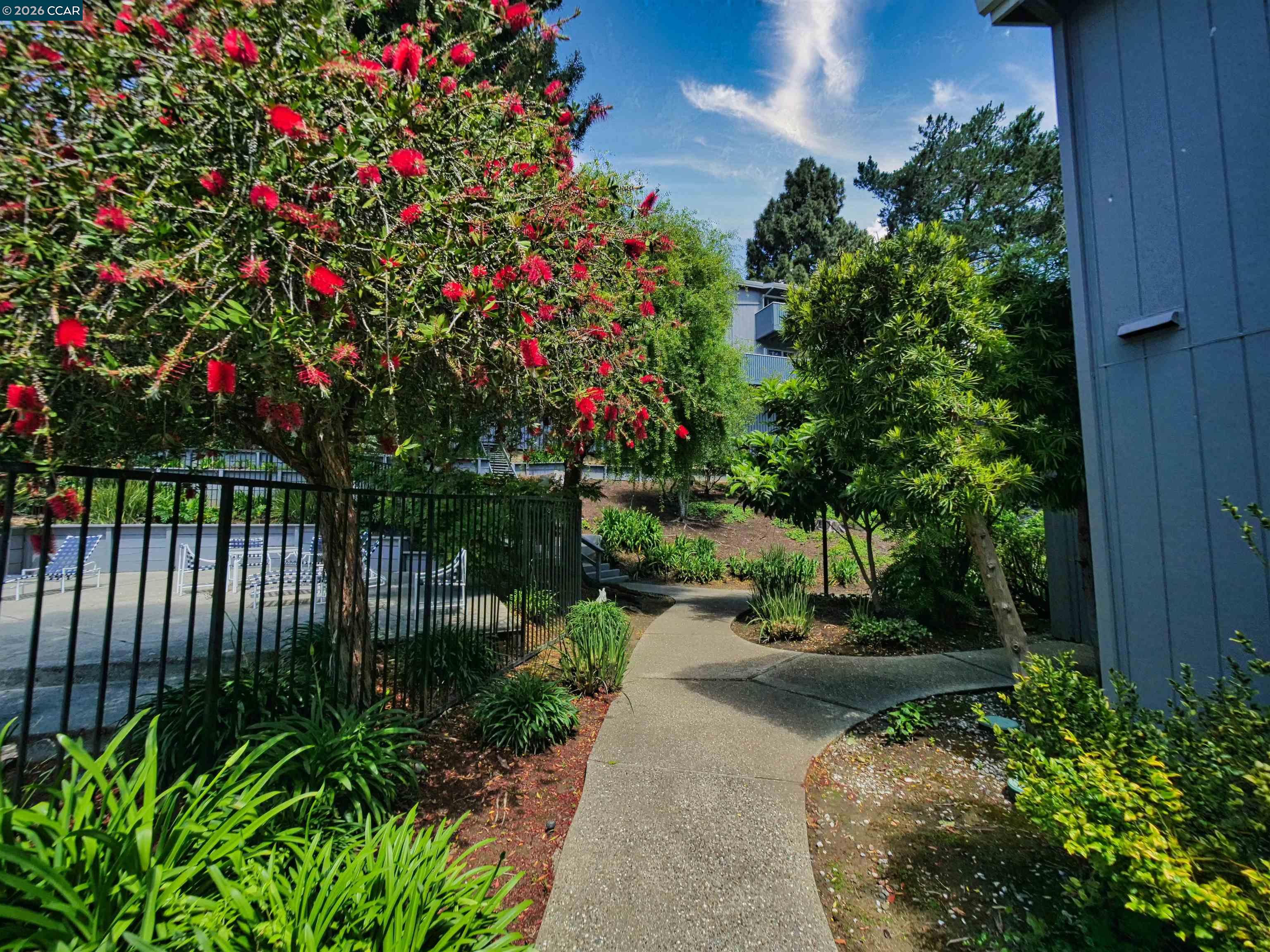 405 Piccadilly Place # 24