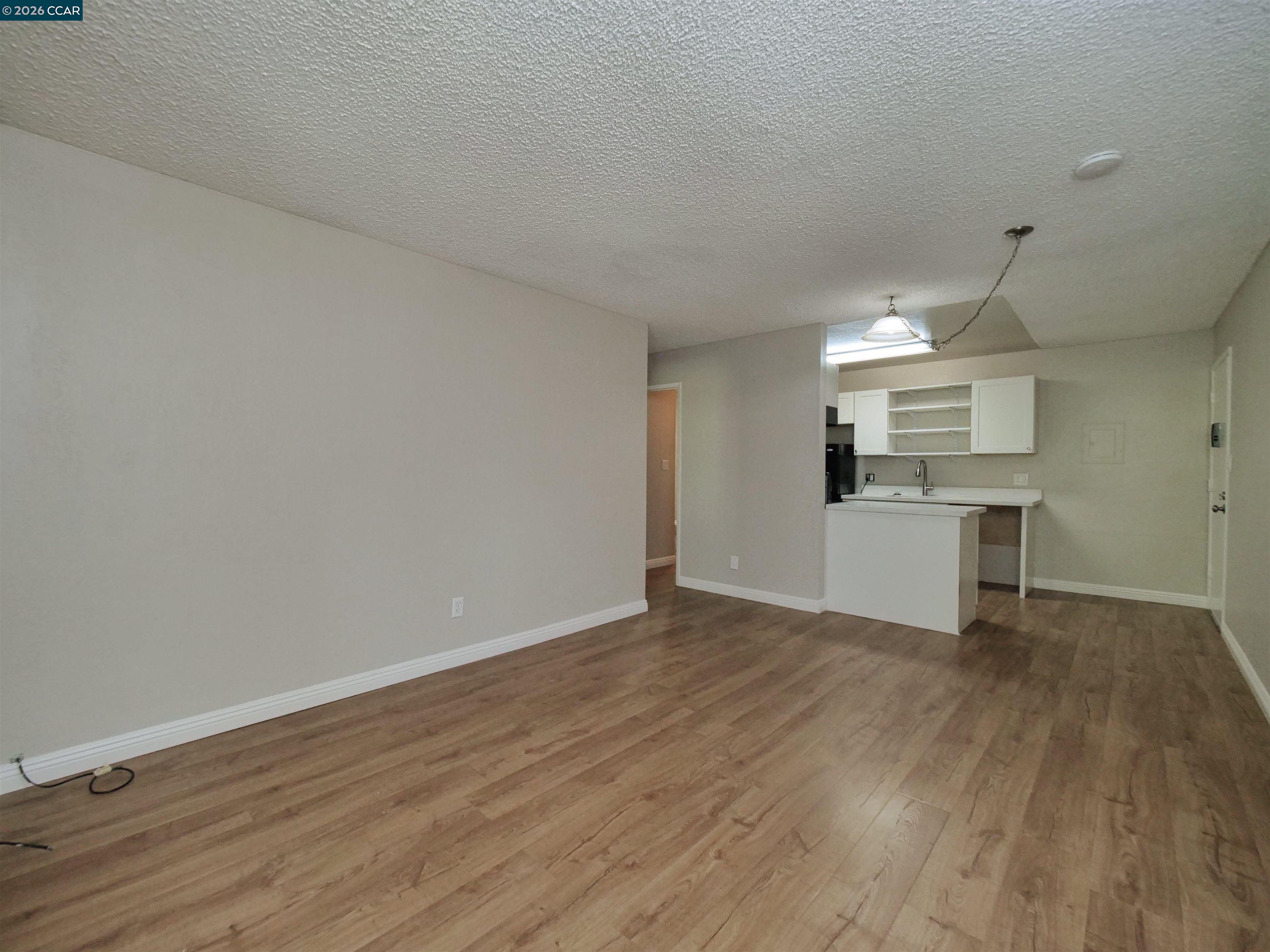 405 Piccadilly Place # 24